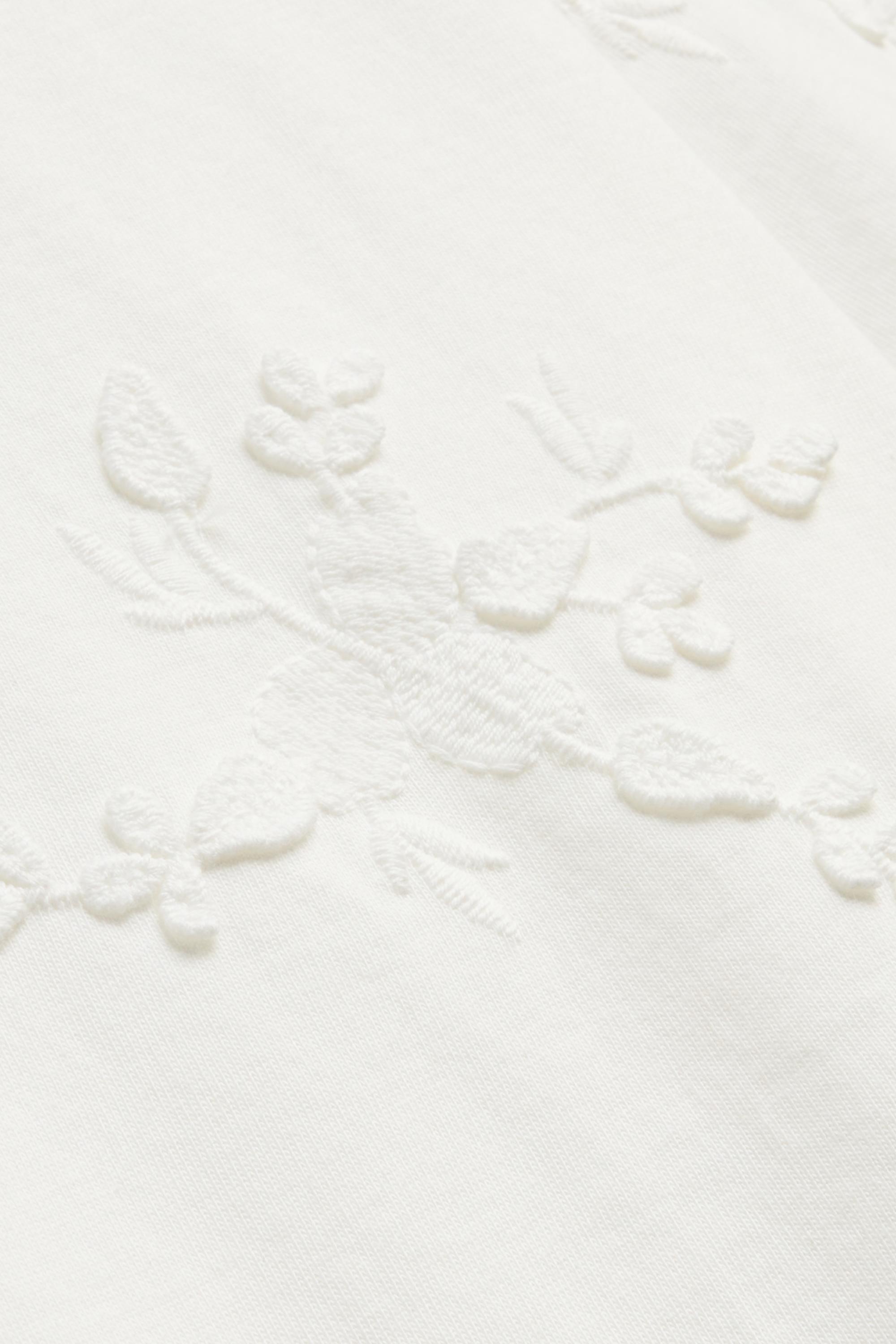T-shirt - regular fit - embroidered - floral white