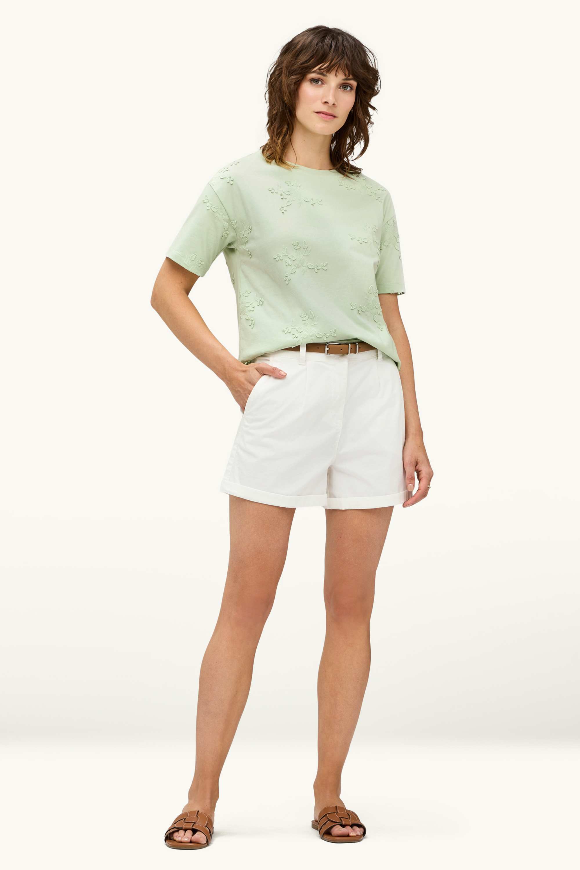 T-shirt - regular fit - embroidered - floral light green