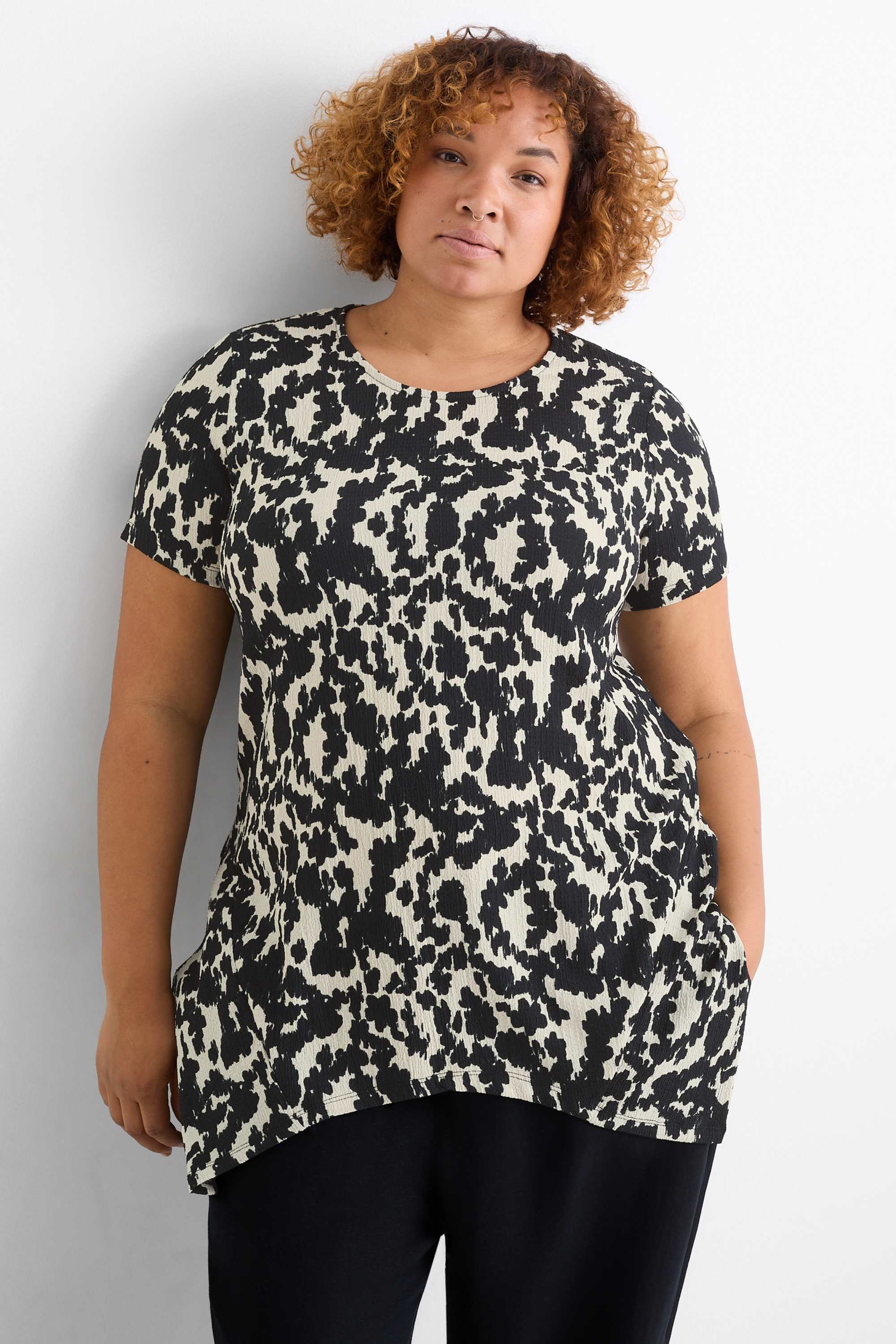T-shirt - relaxed fit - patterned black / white