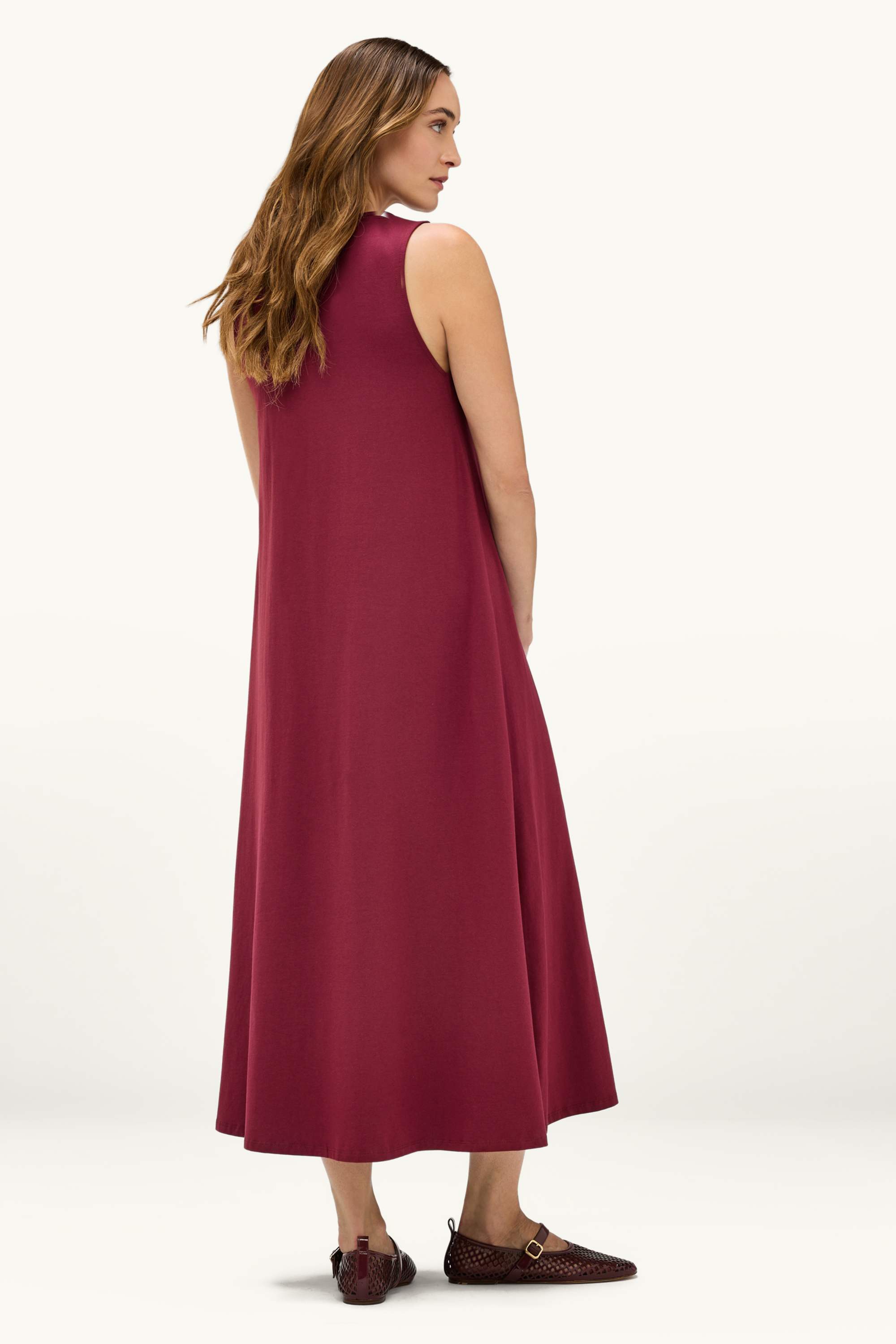 V-neck A-line dress dark red