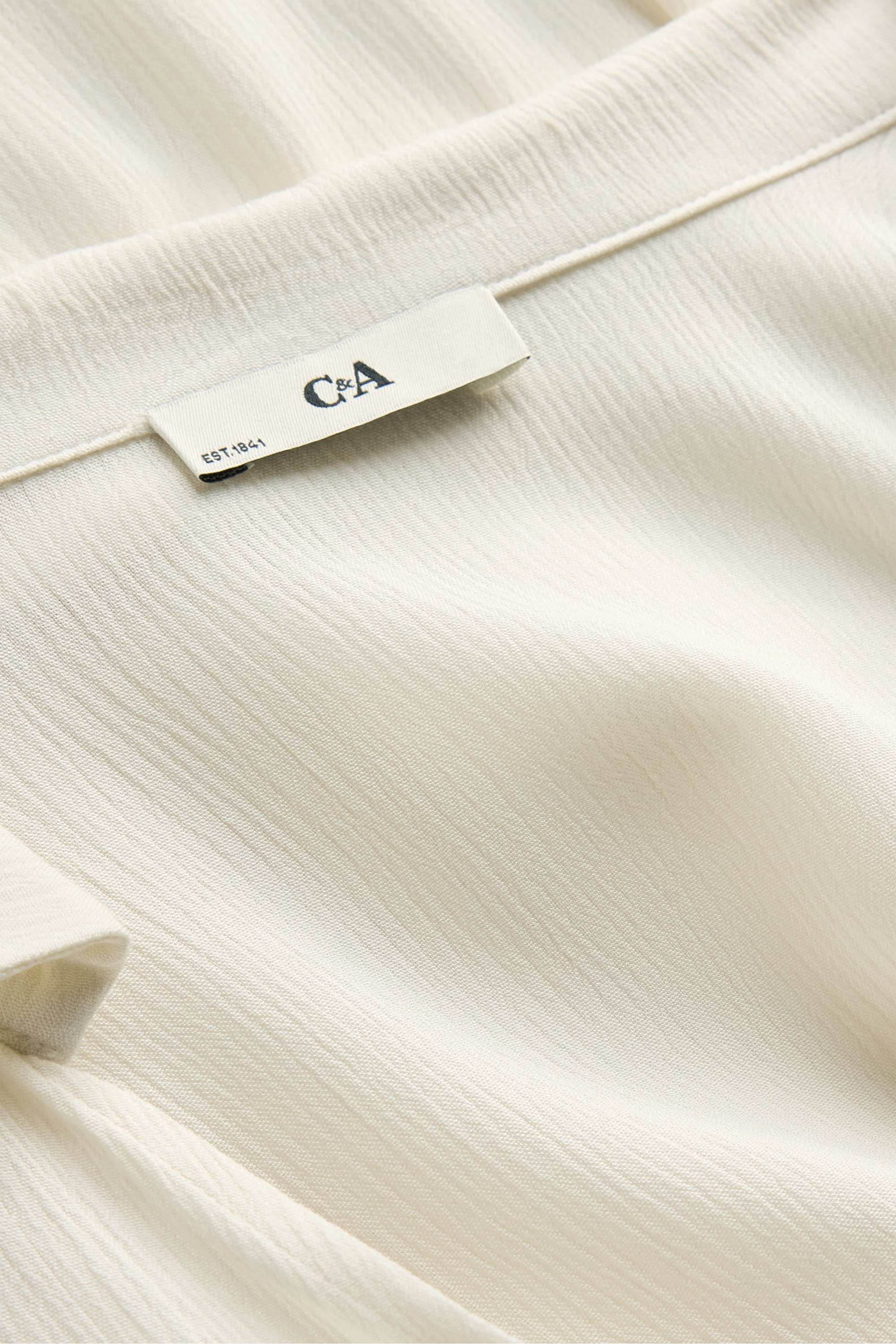 Blouse with knot detail white