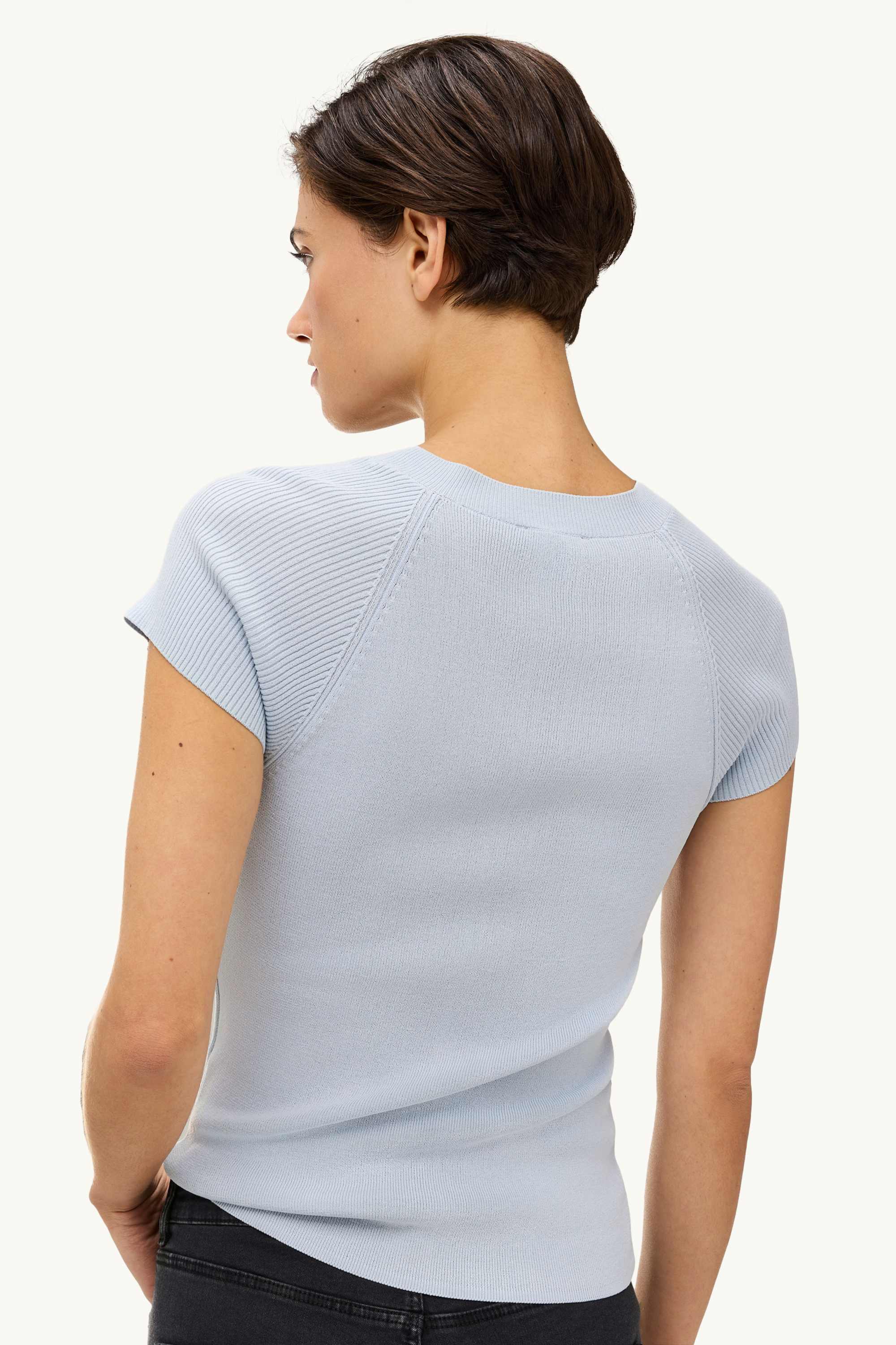 Knitted jumper - short sleeve light blue