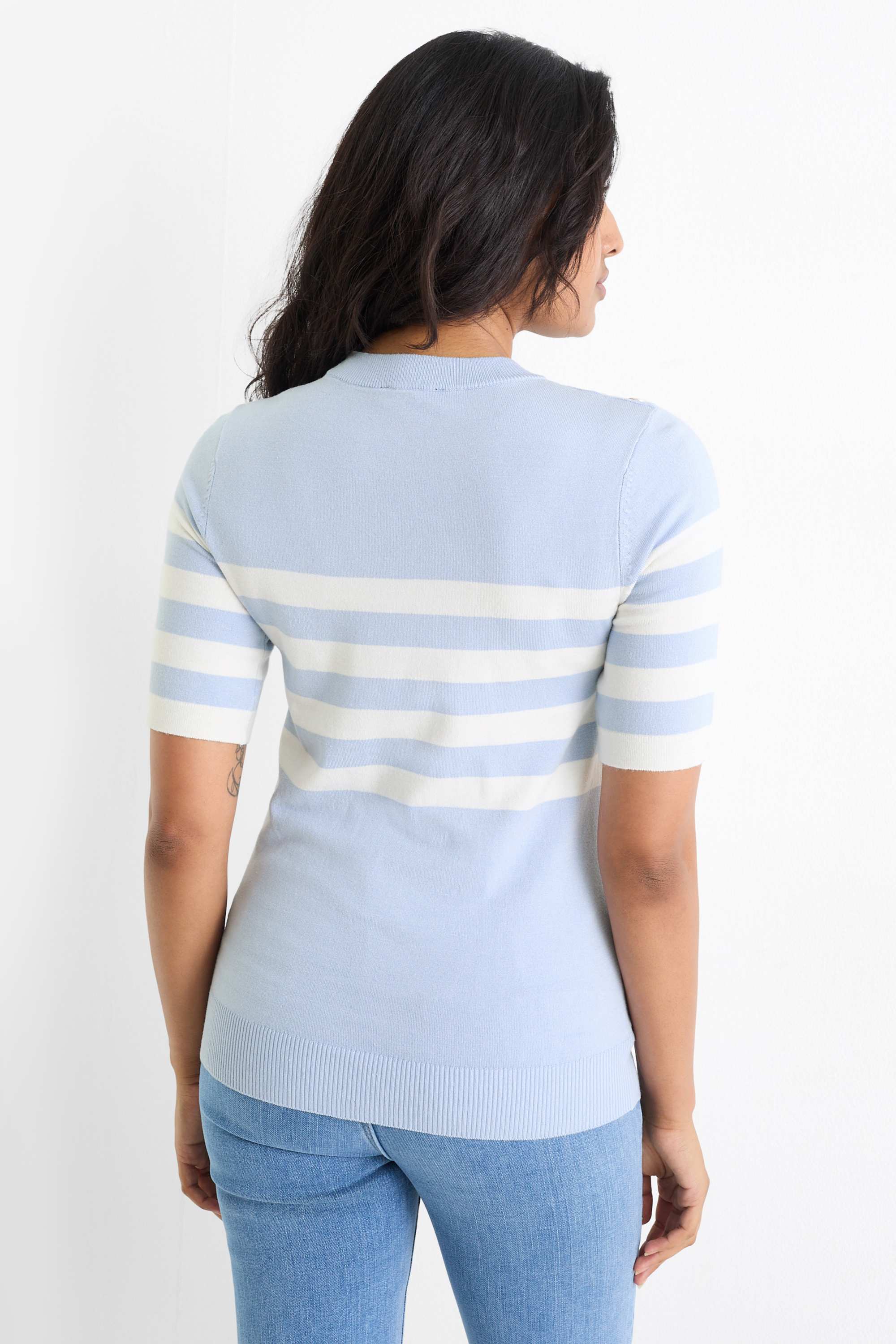 Knitted jumper - short sleeve - striped white / light blue