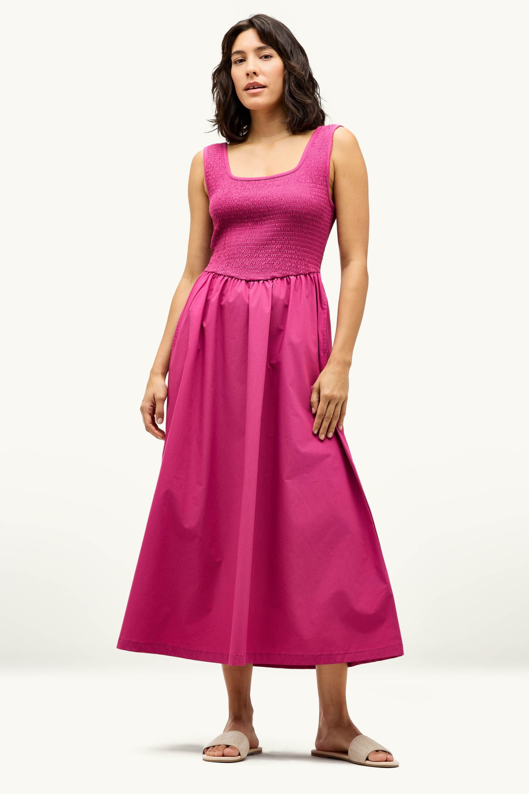Fit & flare dress - smocked pink