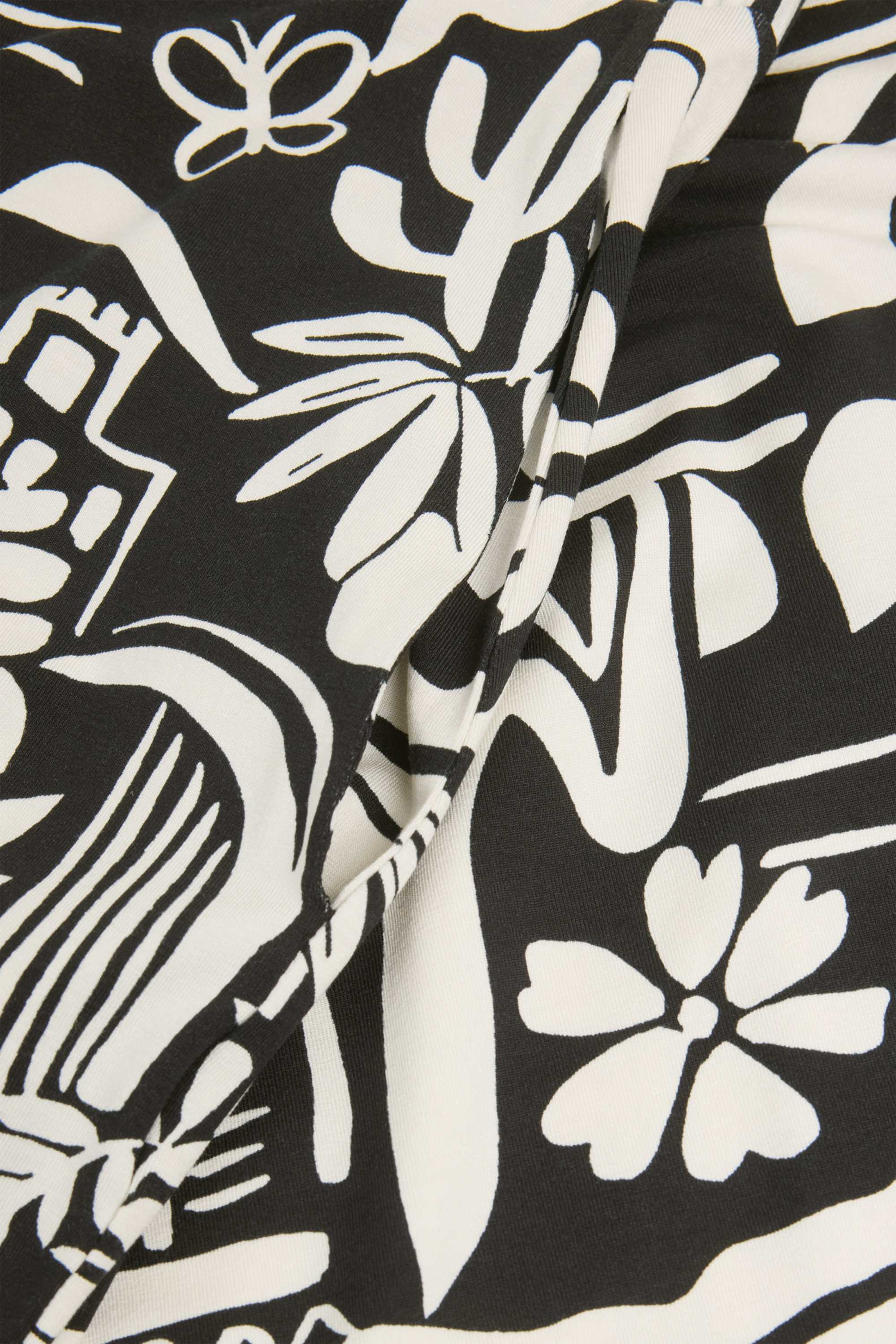 Shorts - mid-rise waist - patterned white / black