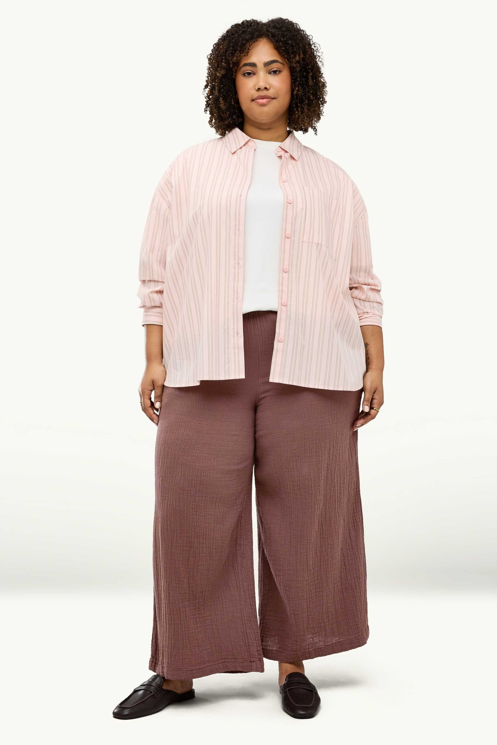 Cloth trousers - mid-rise waist - wide leg brown