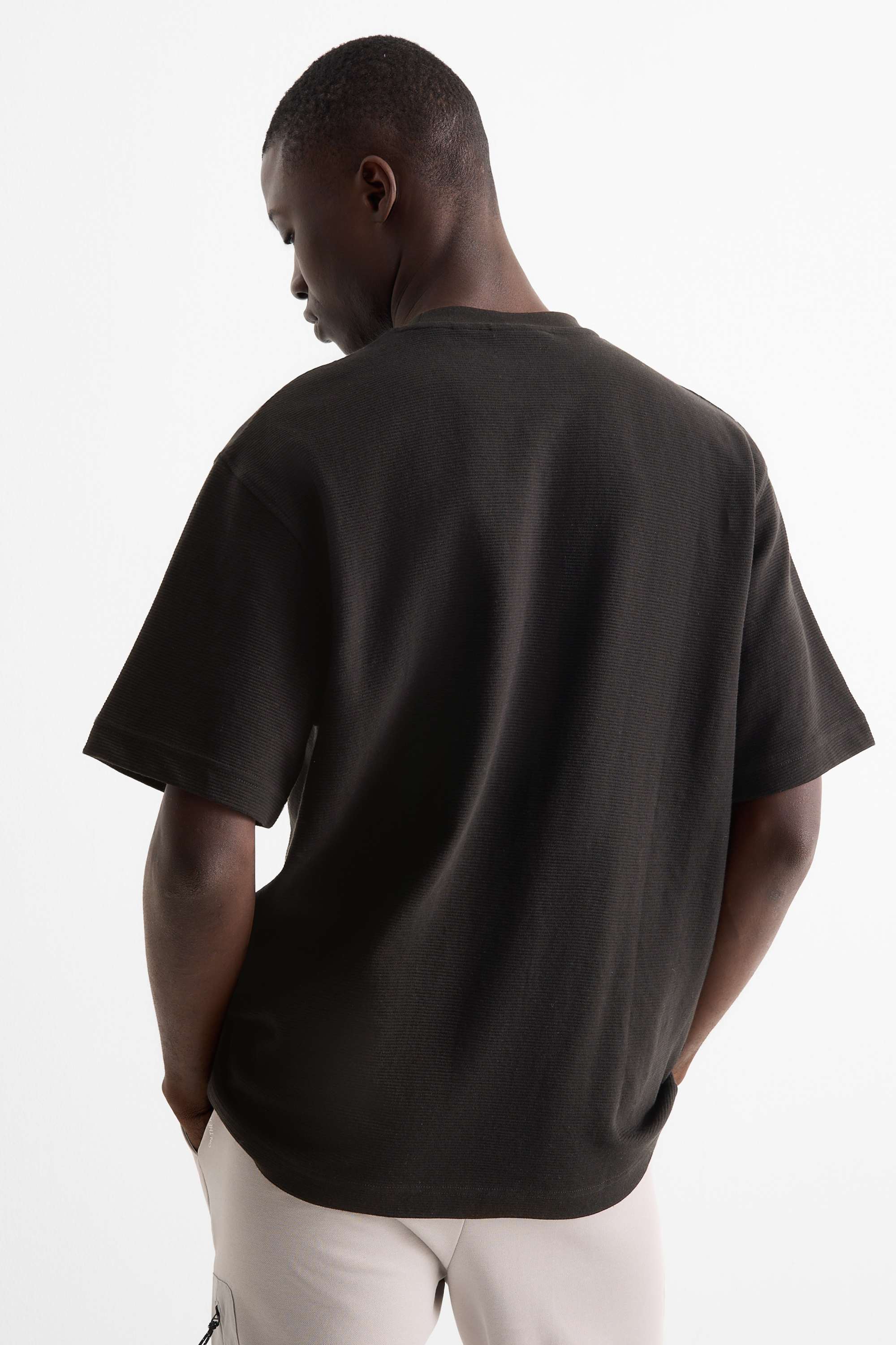 T-shirt - relaxed fit black