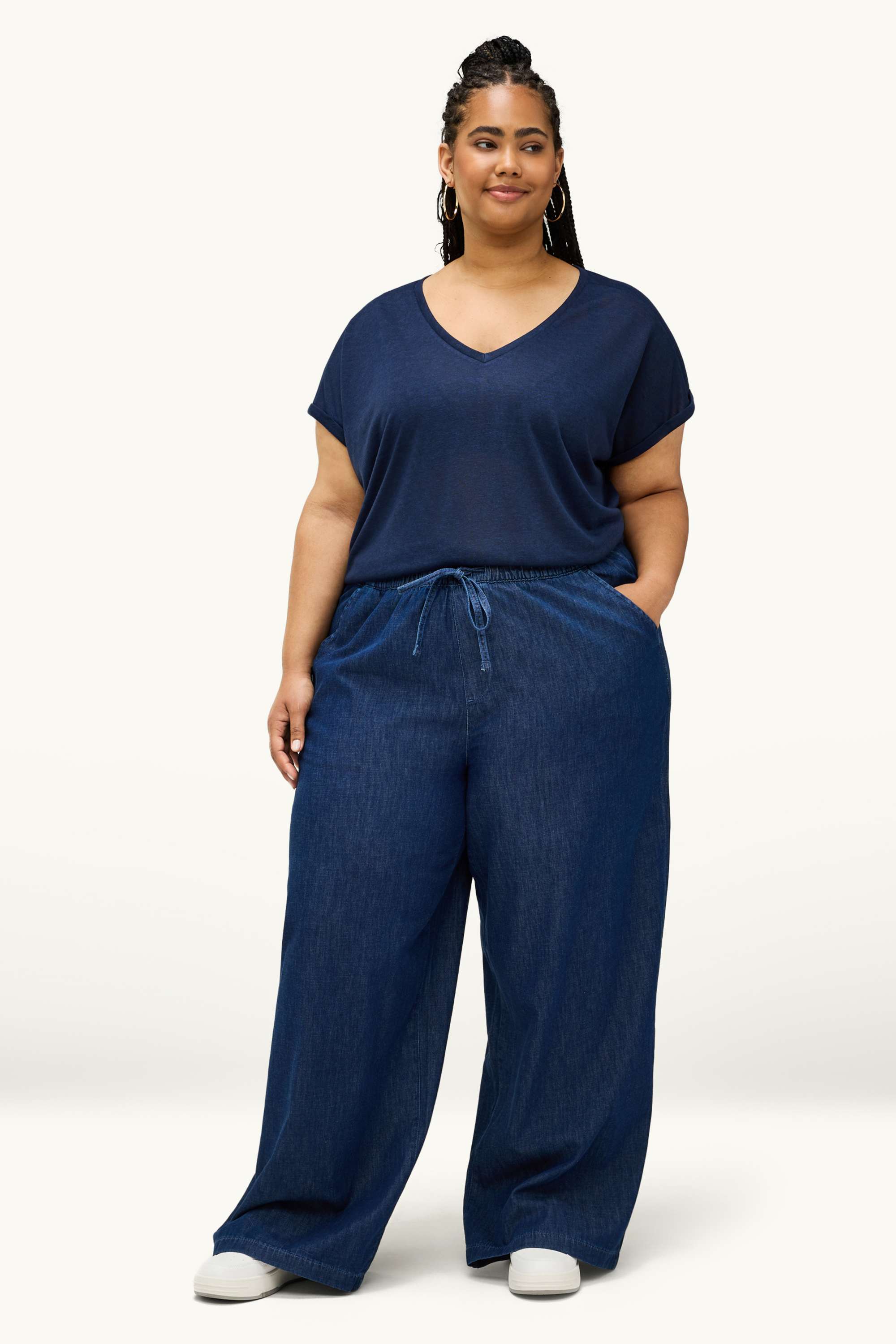 V-neck T-shirt - relaxed fit dark blue