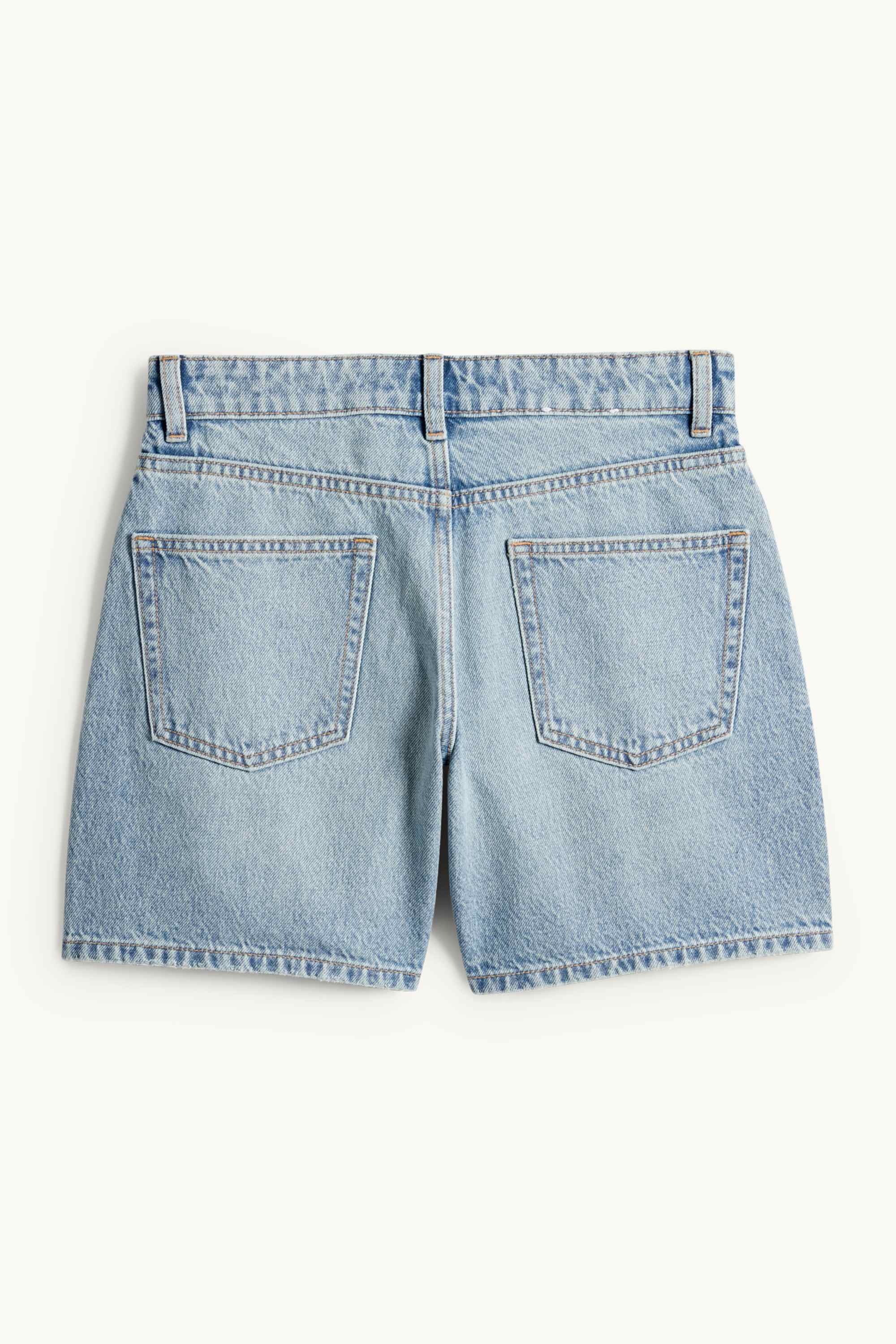 Mom shorts - mid-rise waist light blue