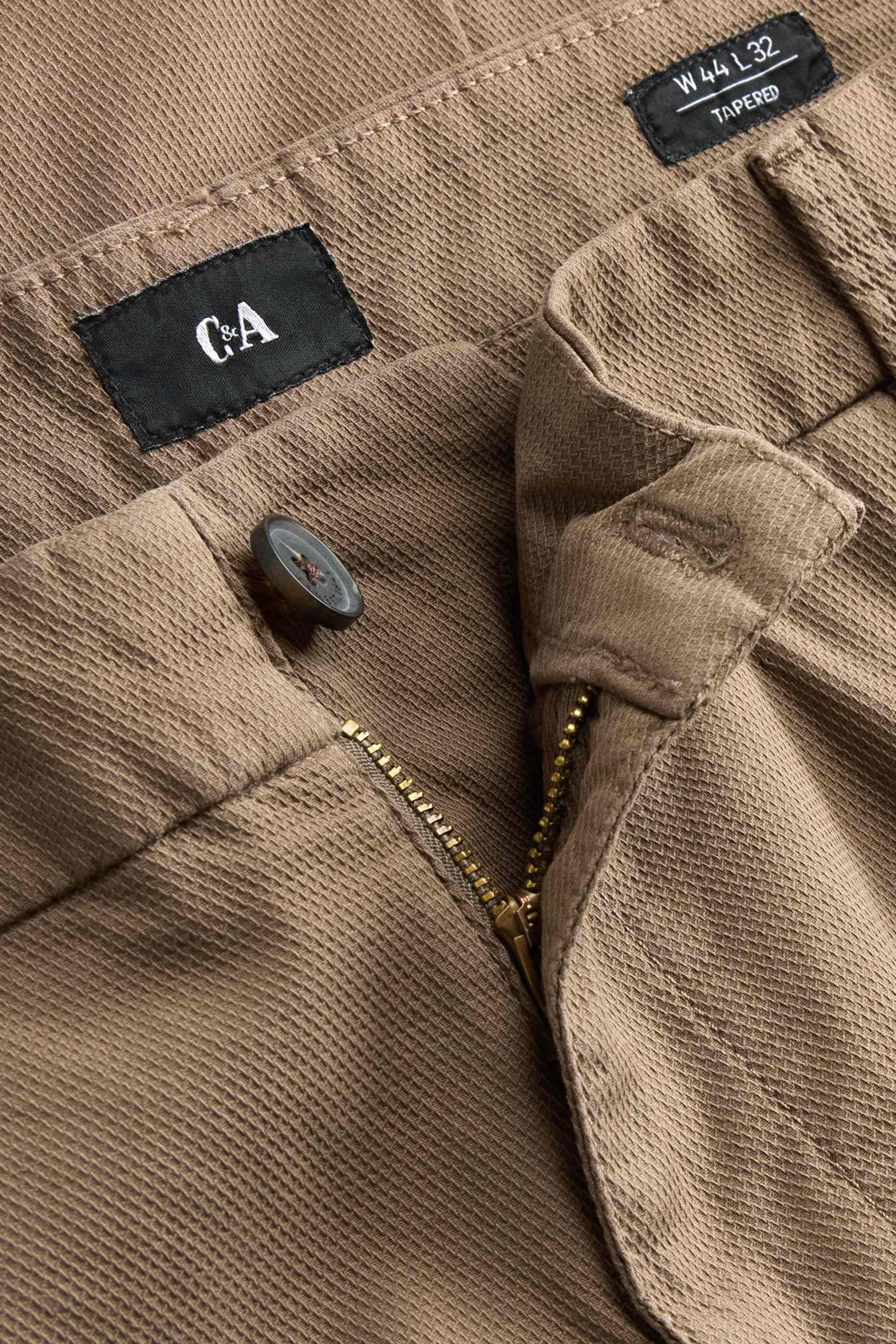 Chinos - tapered fit - textured brown