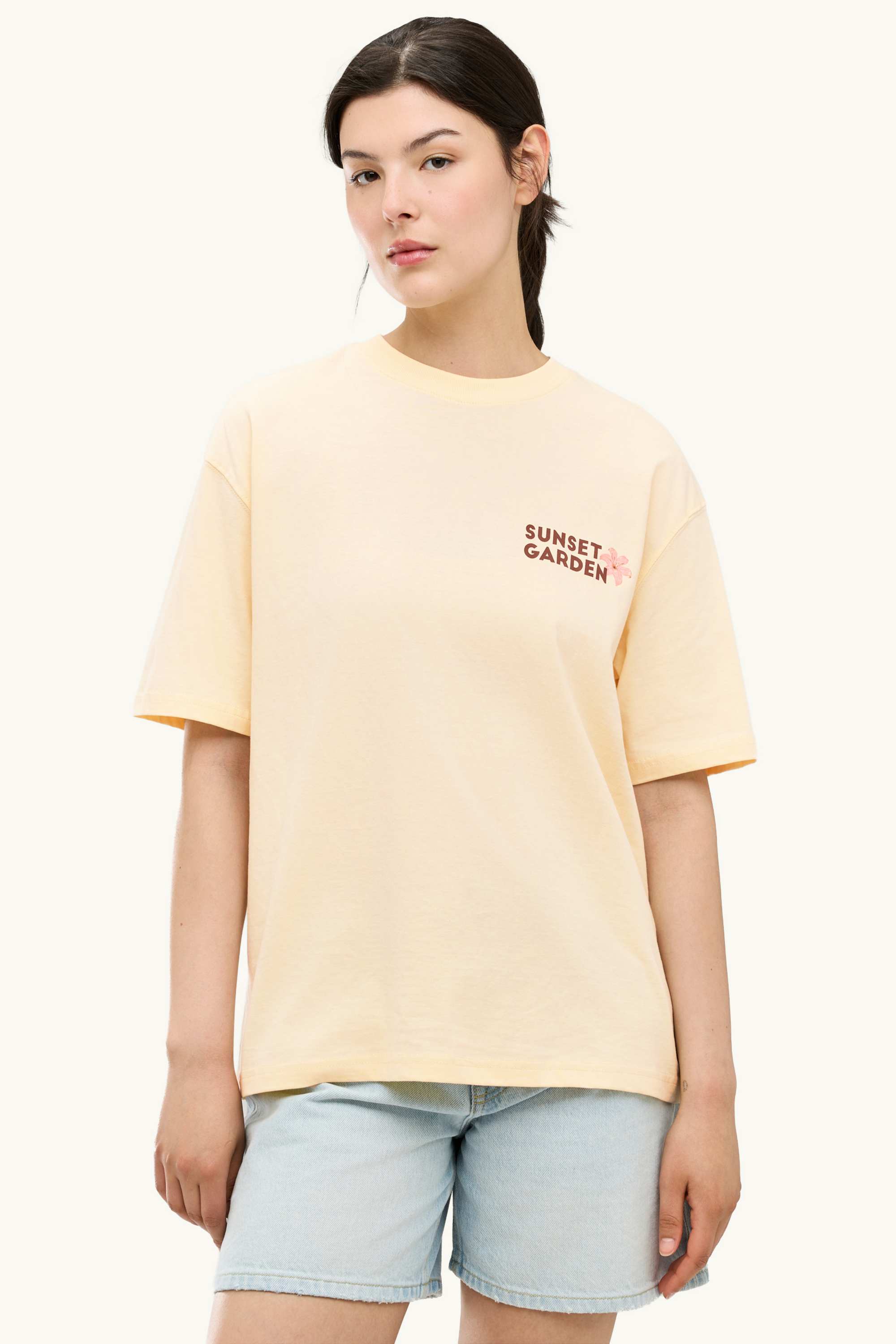 T-shirt - relaxed fit light yellow
