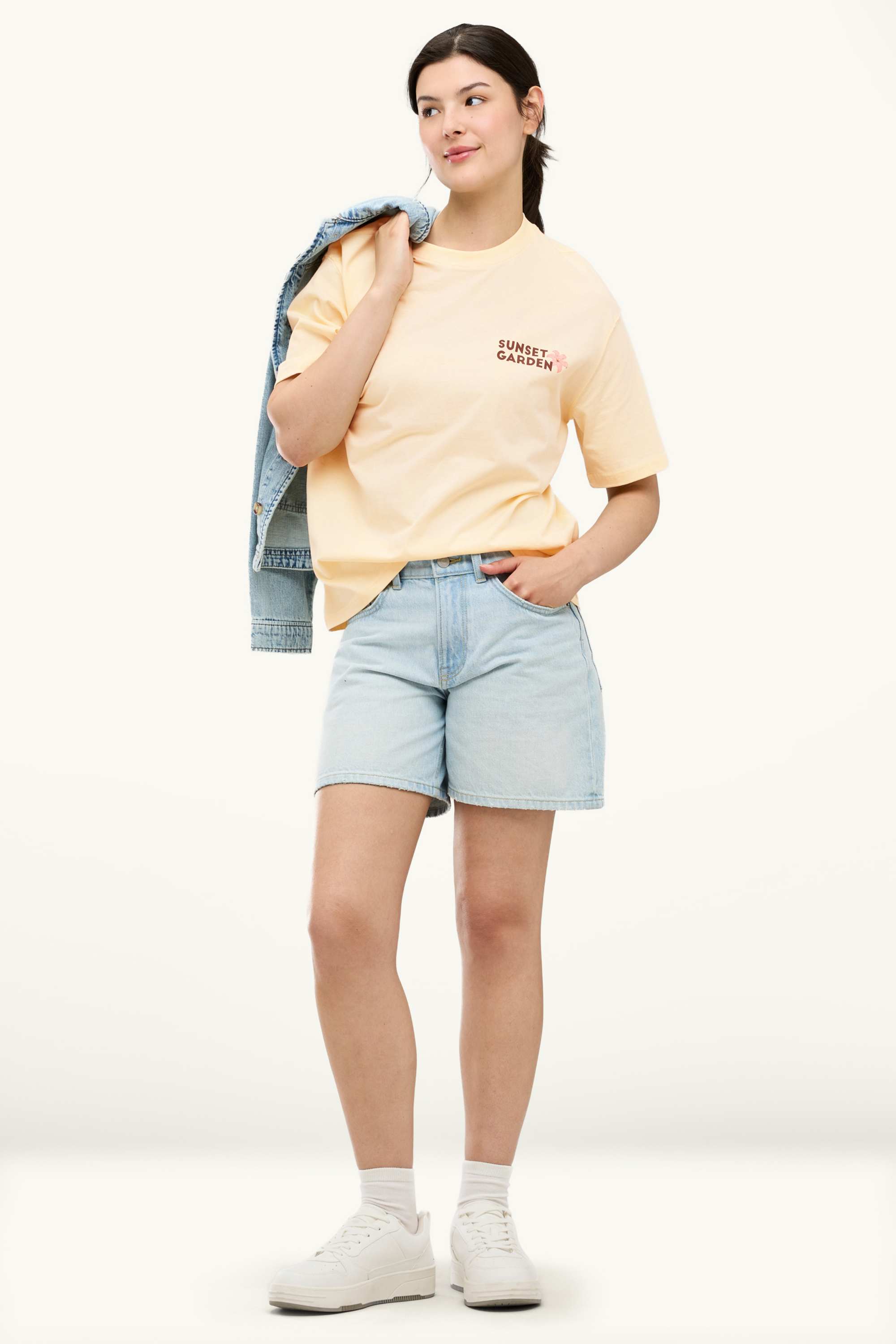 T-shirt - relaxed fit light yellow
