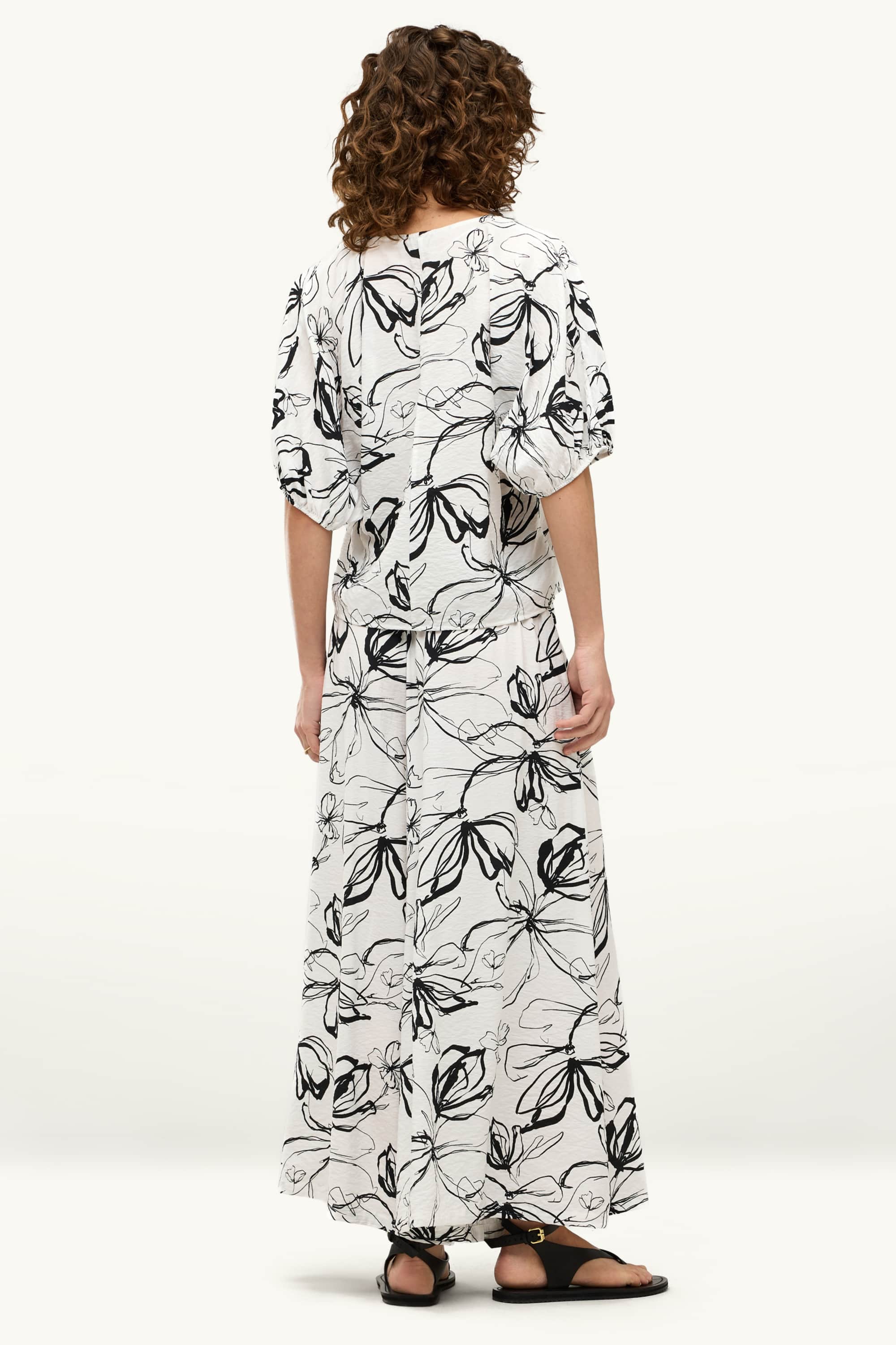 Cropped cloth trousers - high waist - palazzo - floral white / black