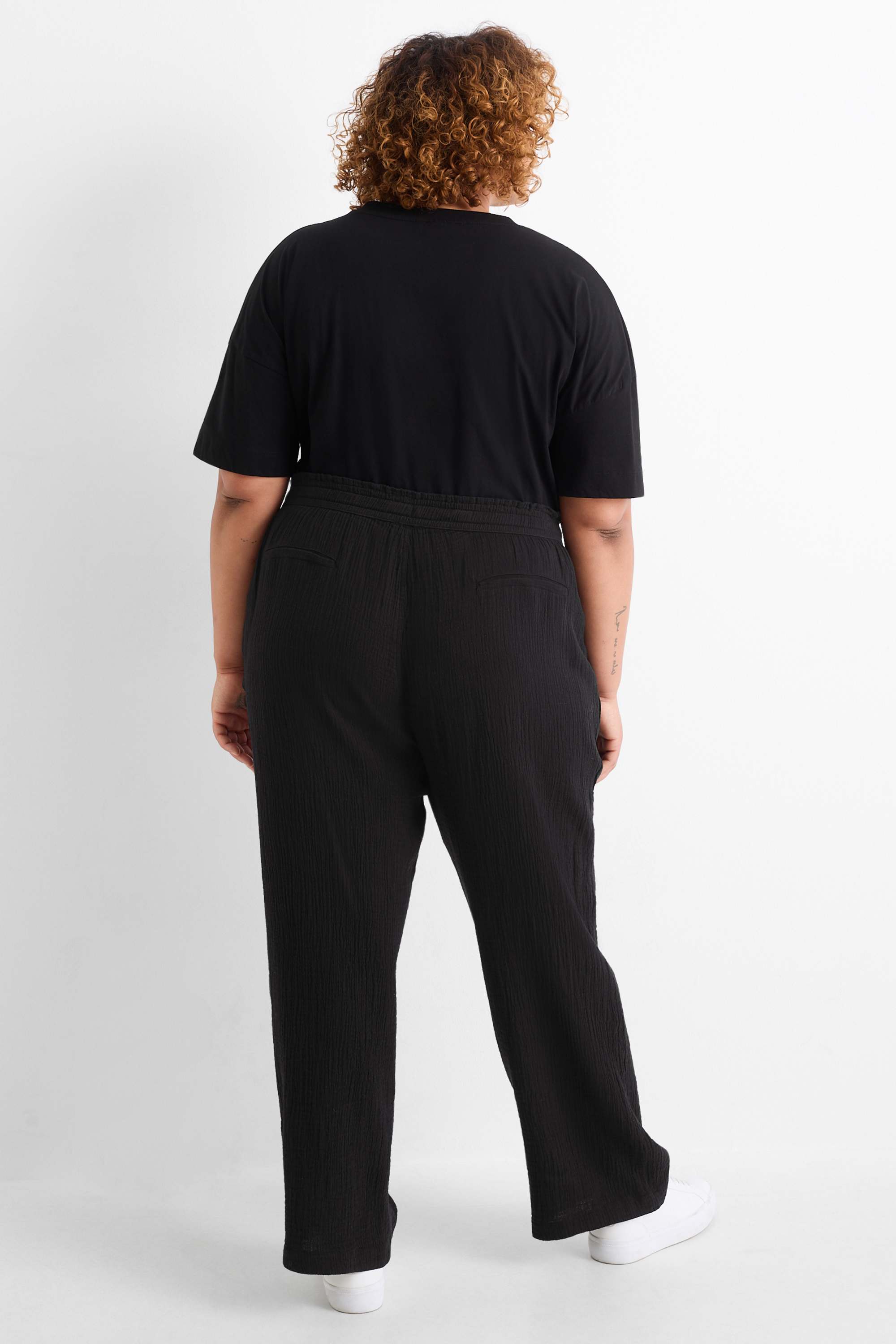 Cloth trousers - mid-rise waist - relaxed fit black