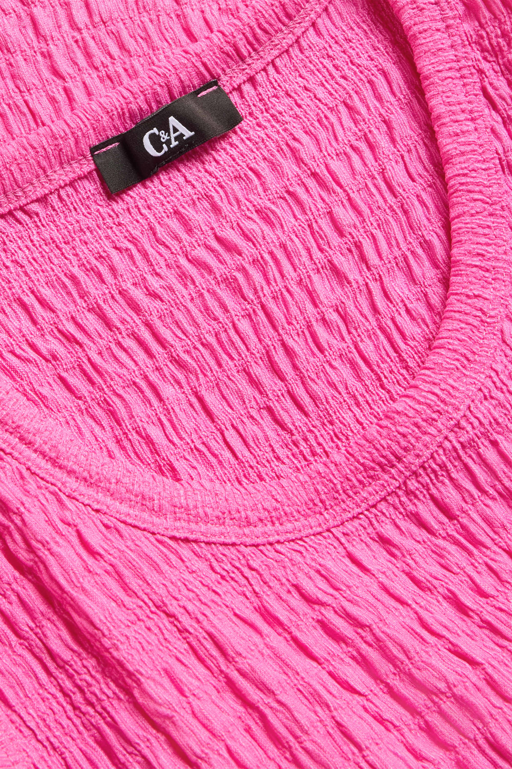 Top pink