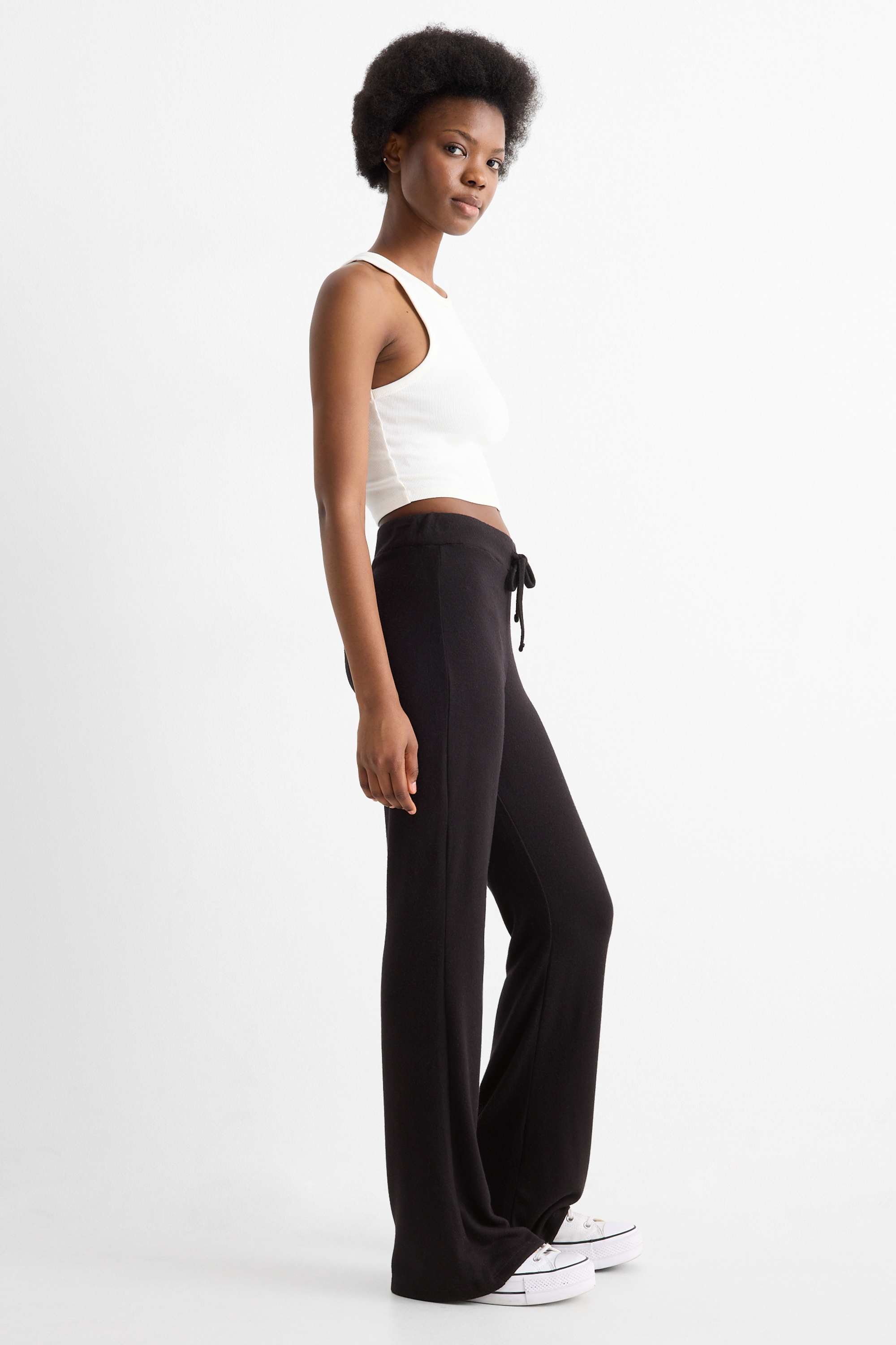 Knitted joggers black