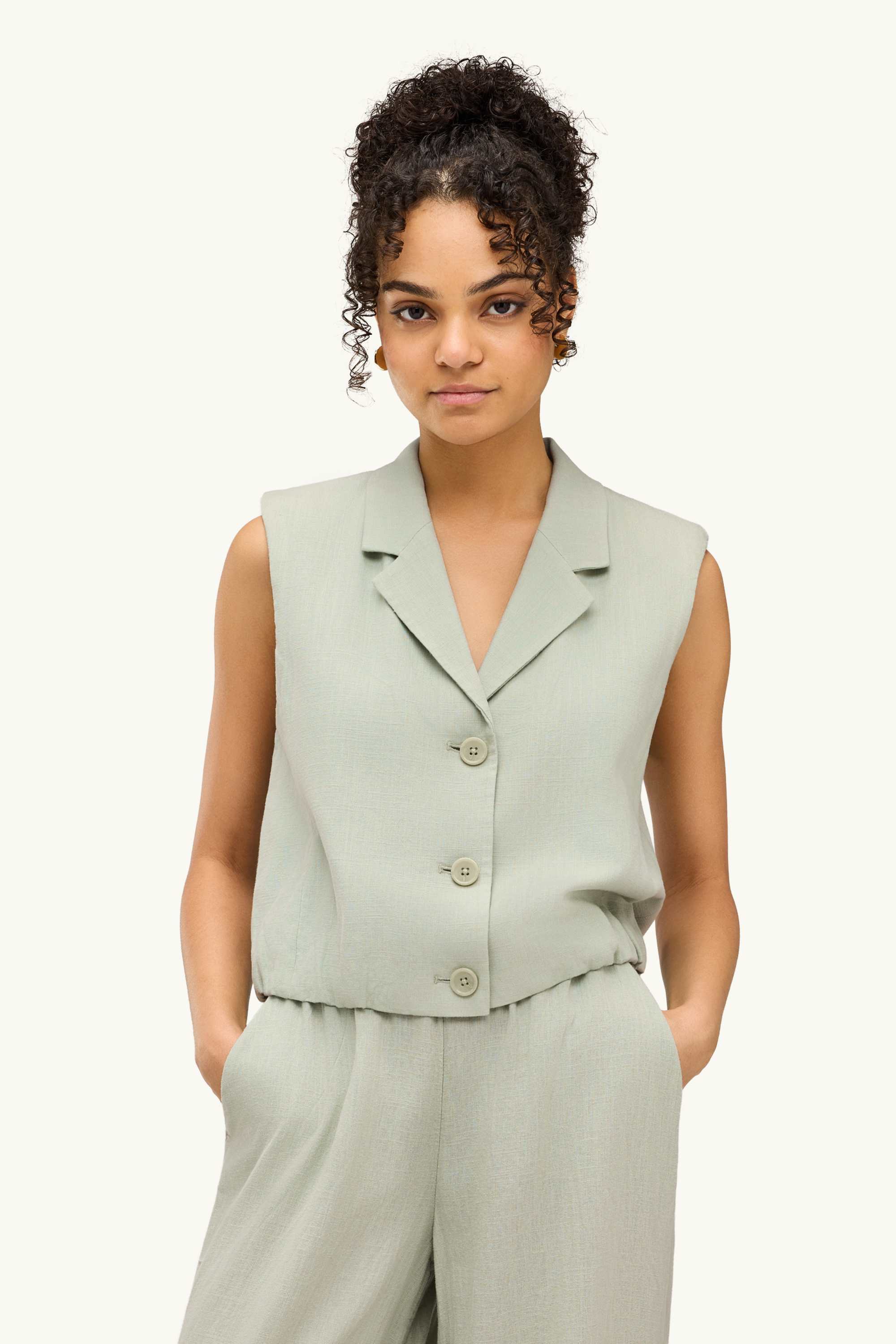 Waistcoat with linen content - fitted light green
