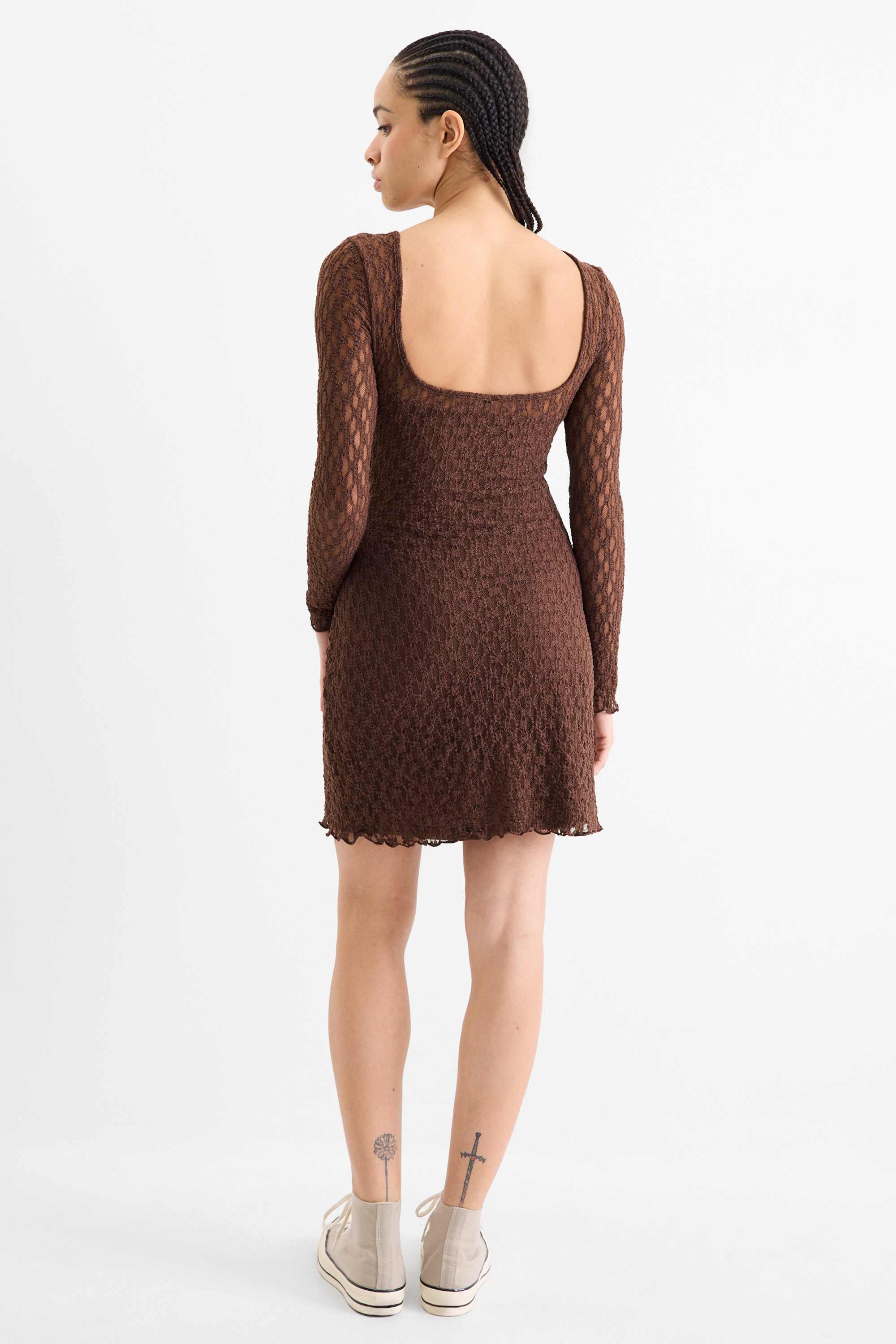 Lace dress brown