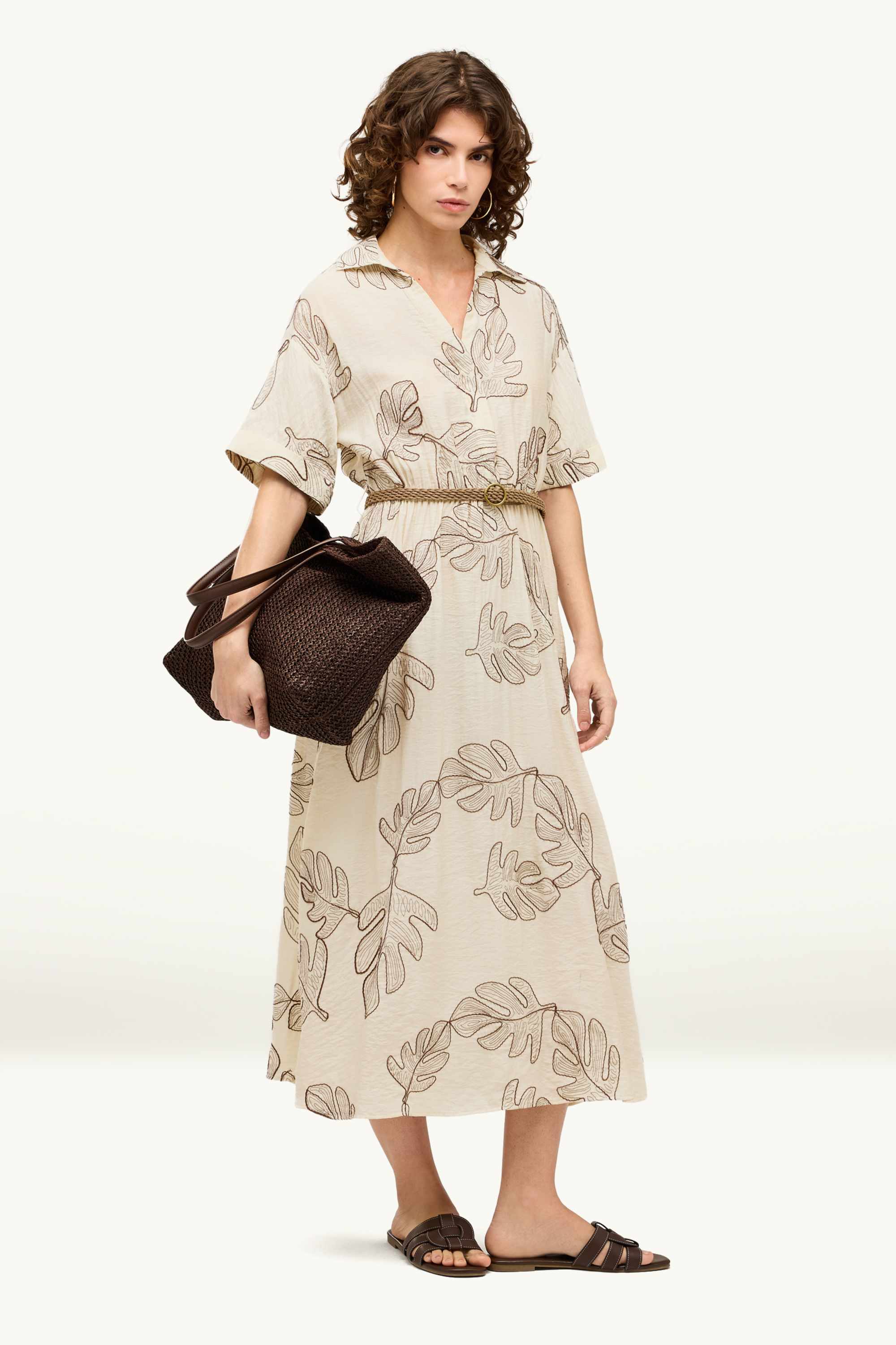 V-neck dress and belt - patterned beige