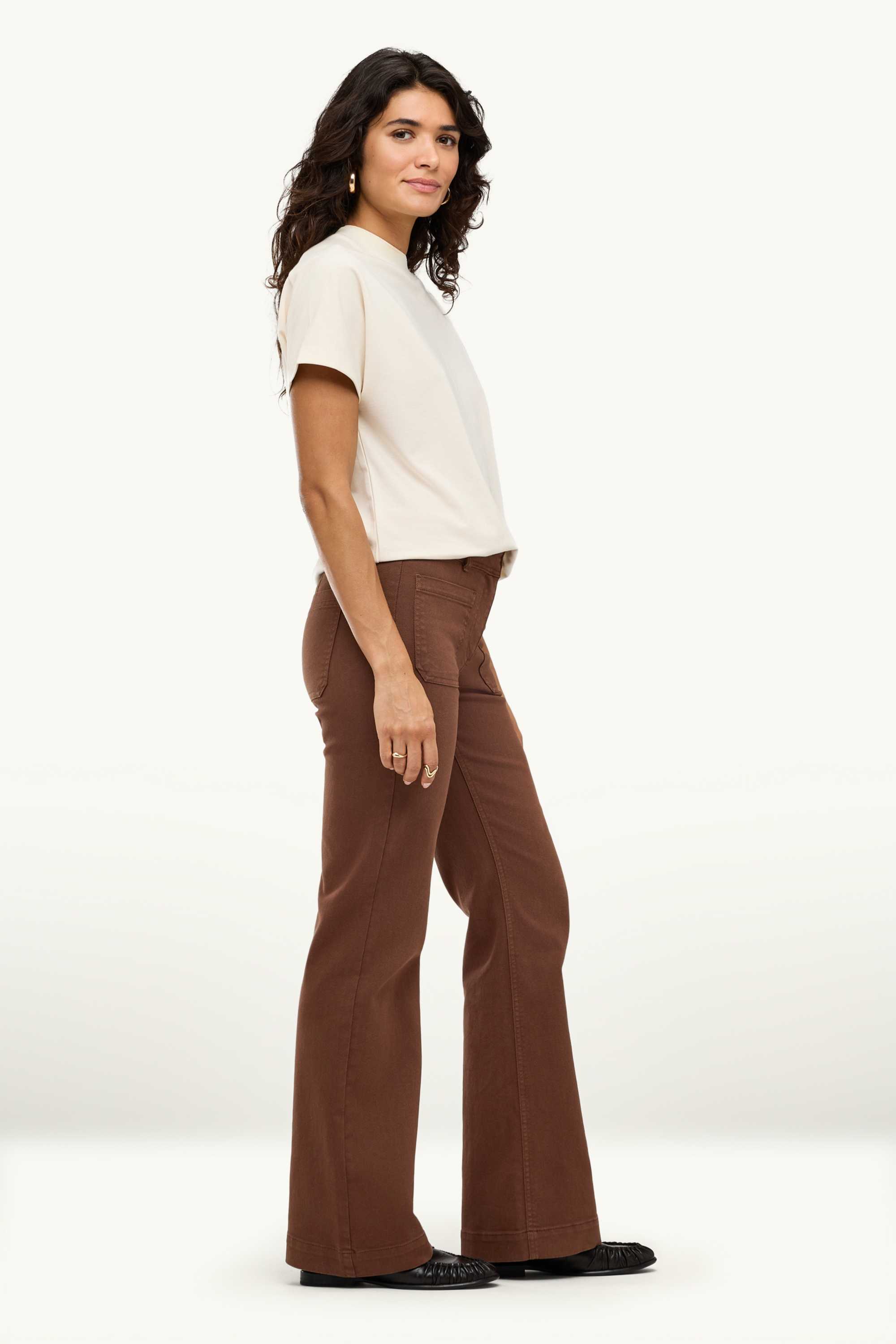 Flared jeans - mid-rise waist brown