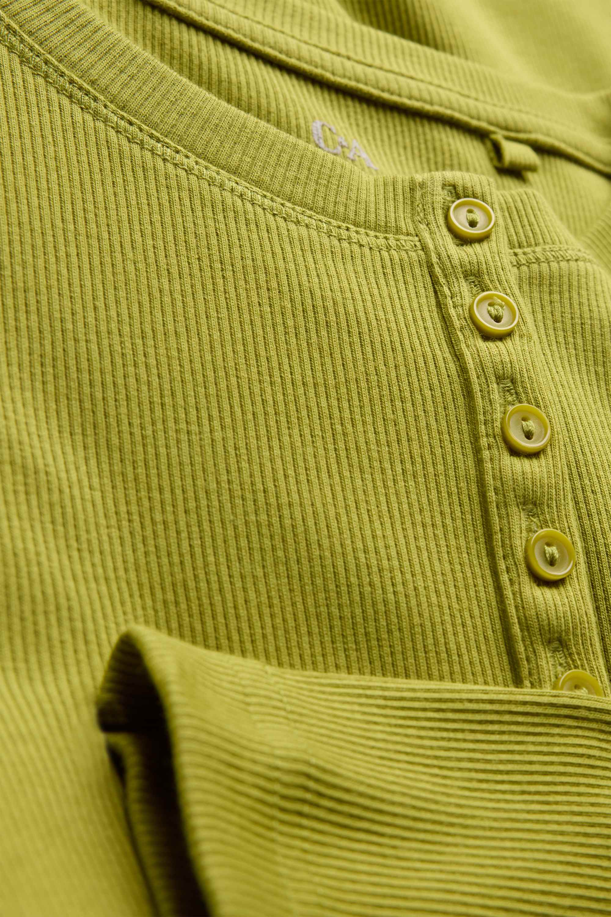 Henley T-shirt - slim fit - ribbed green