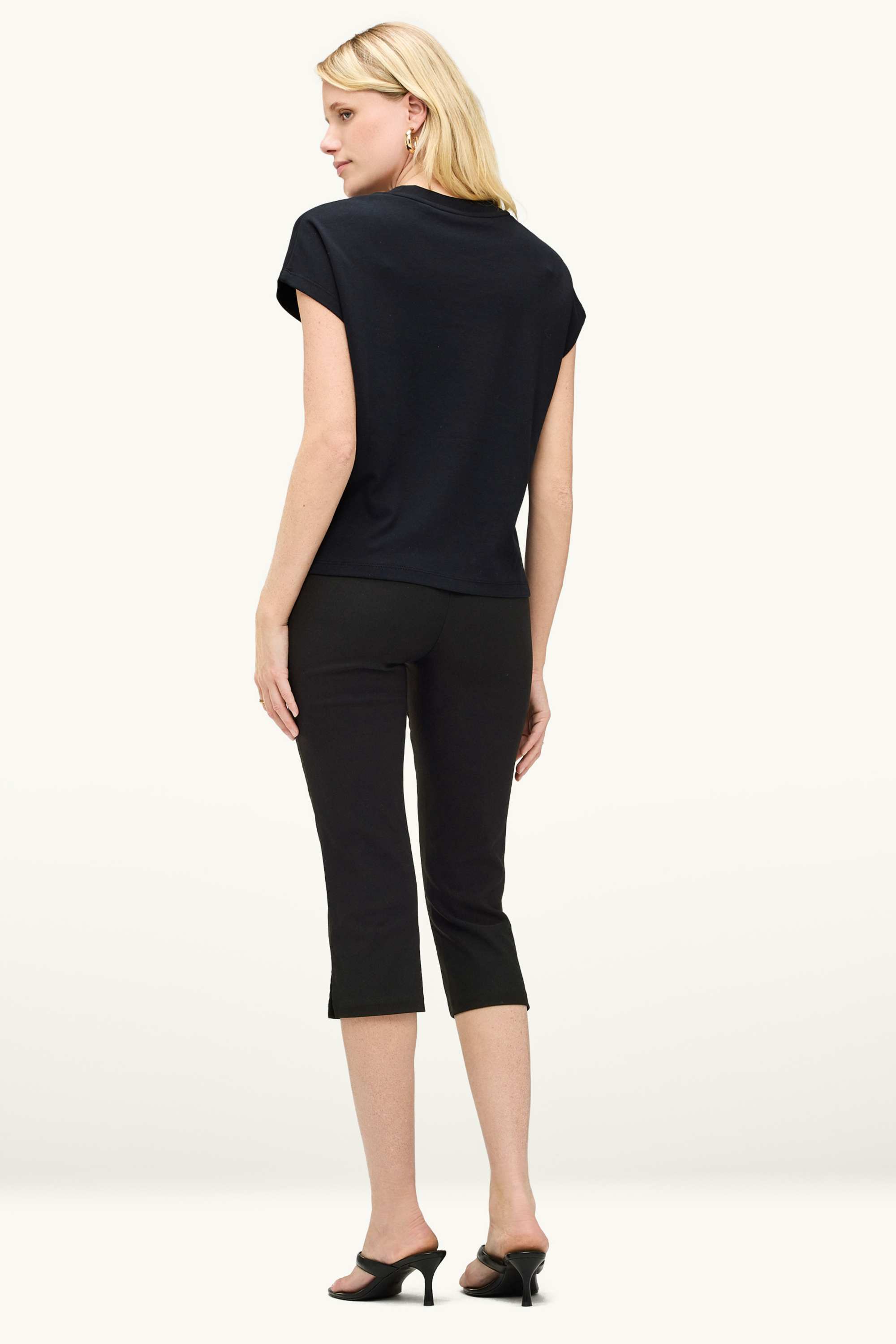 Capri trousers - high waist - slim fit black