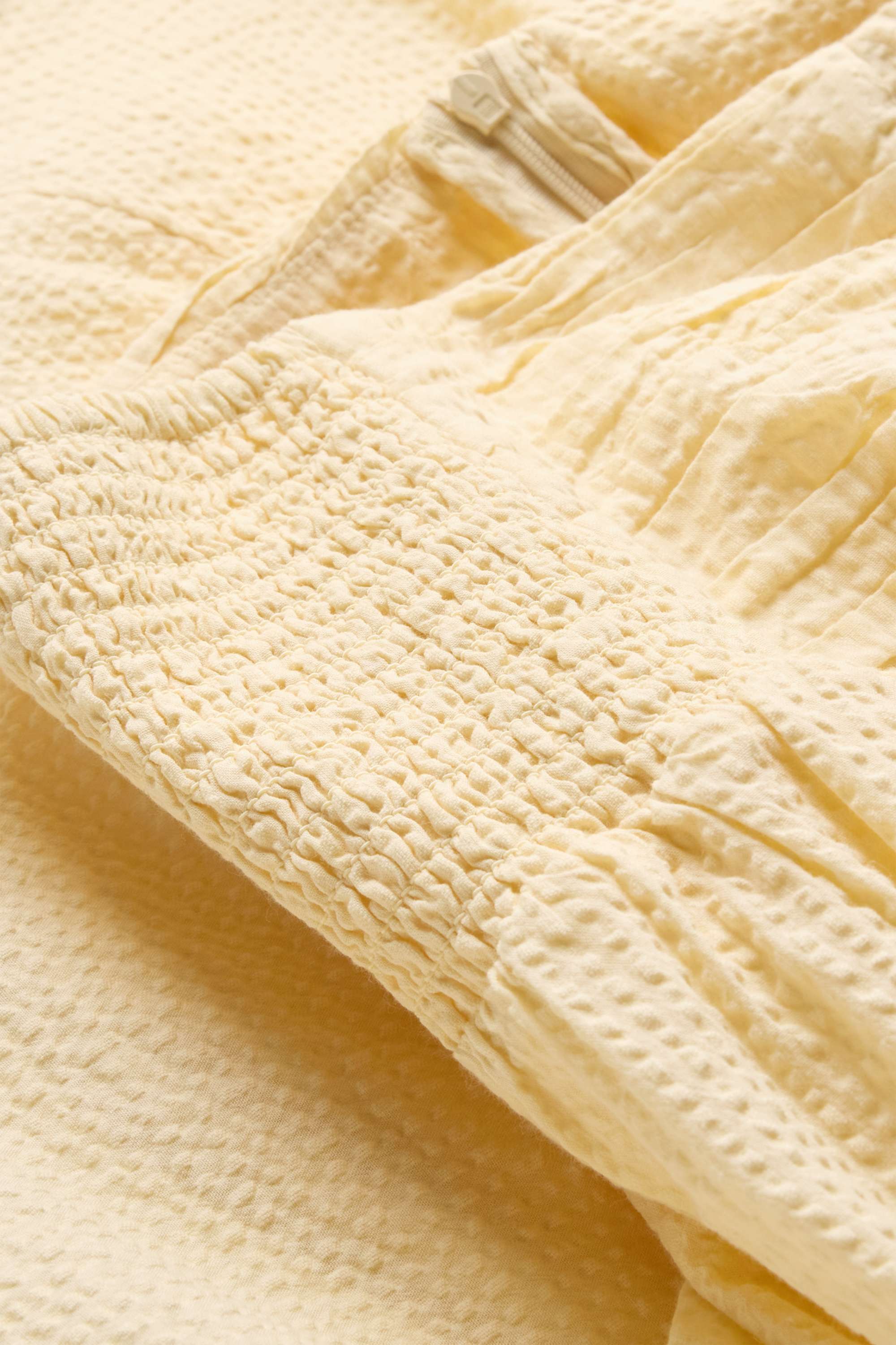Miniskirt - textured light yellow