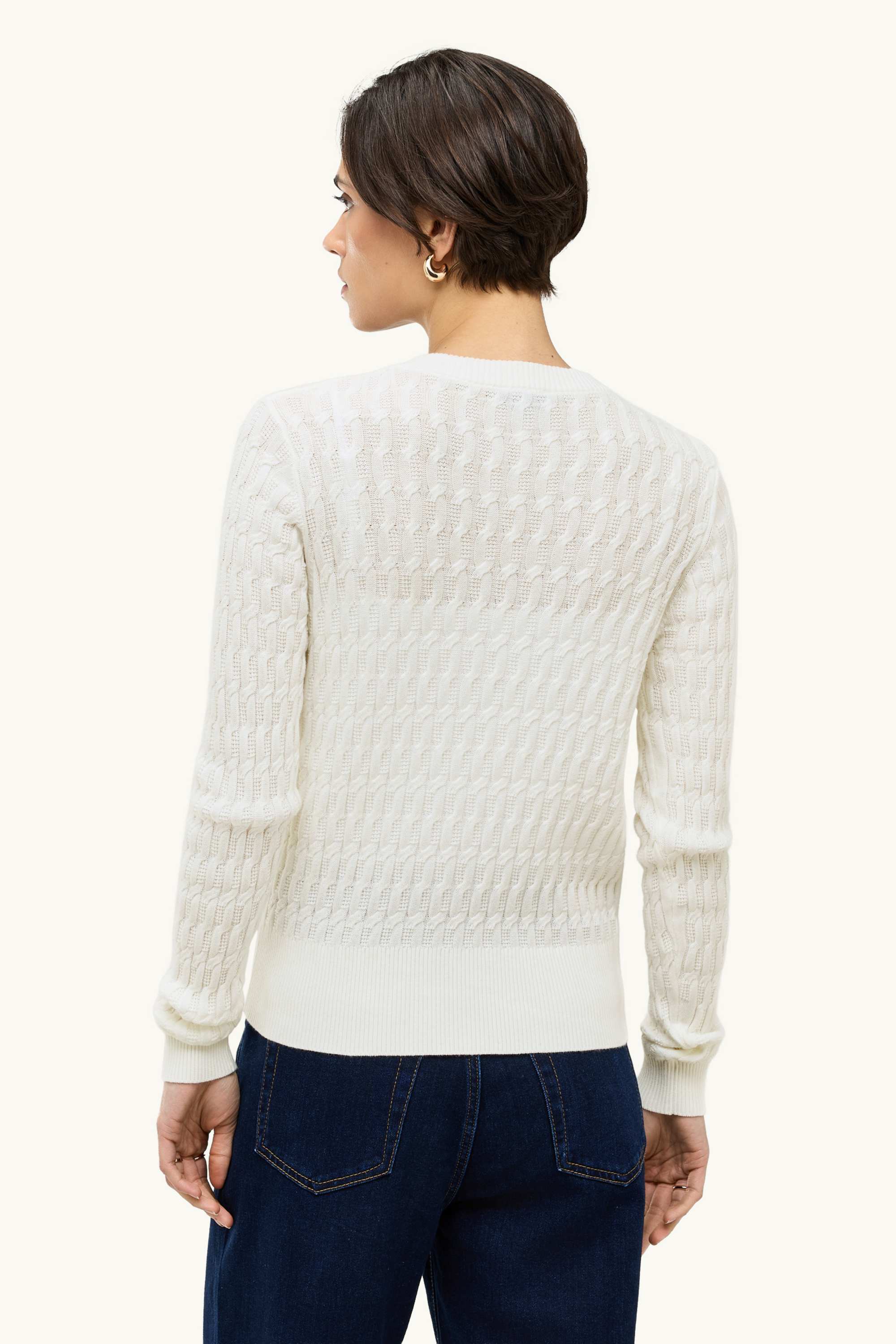 Cardigan - cable knit pattern white
