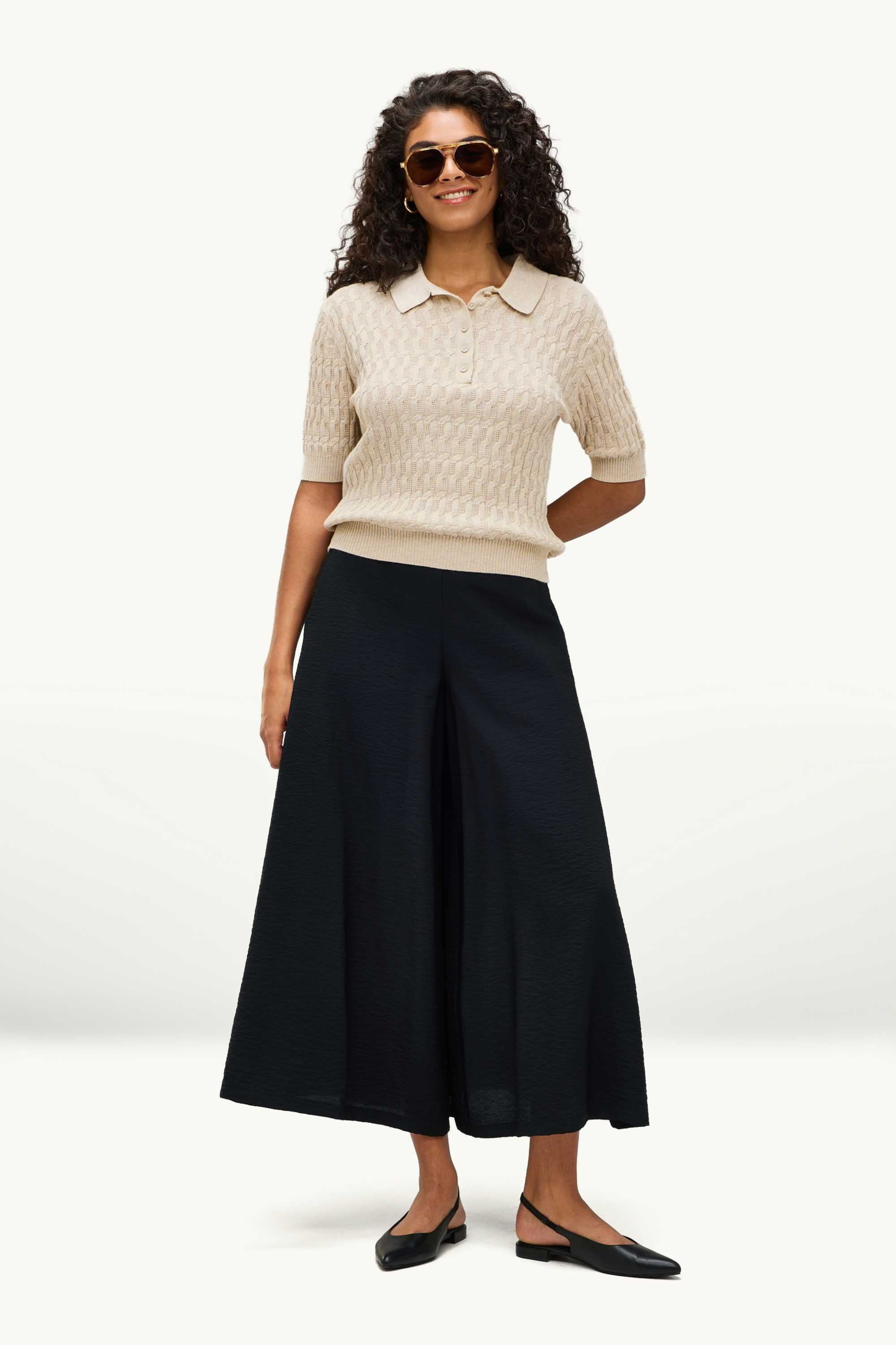 Knitted jumper - short sleeve - textured beige