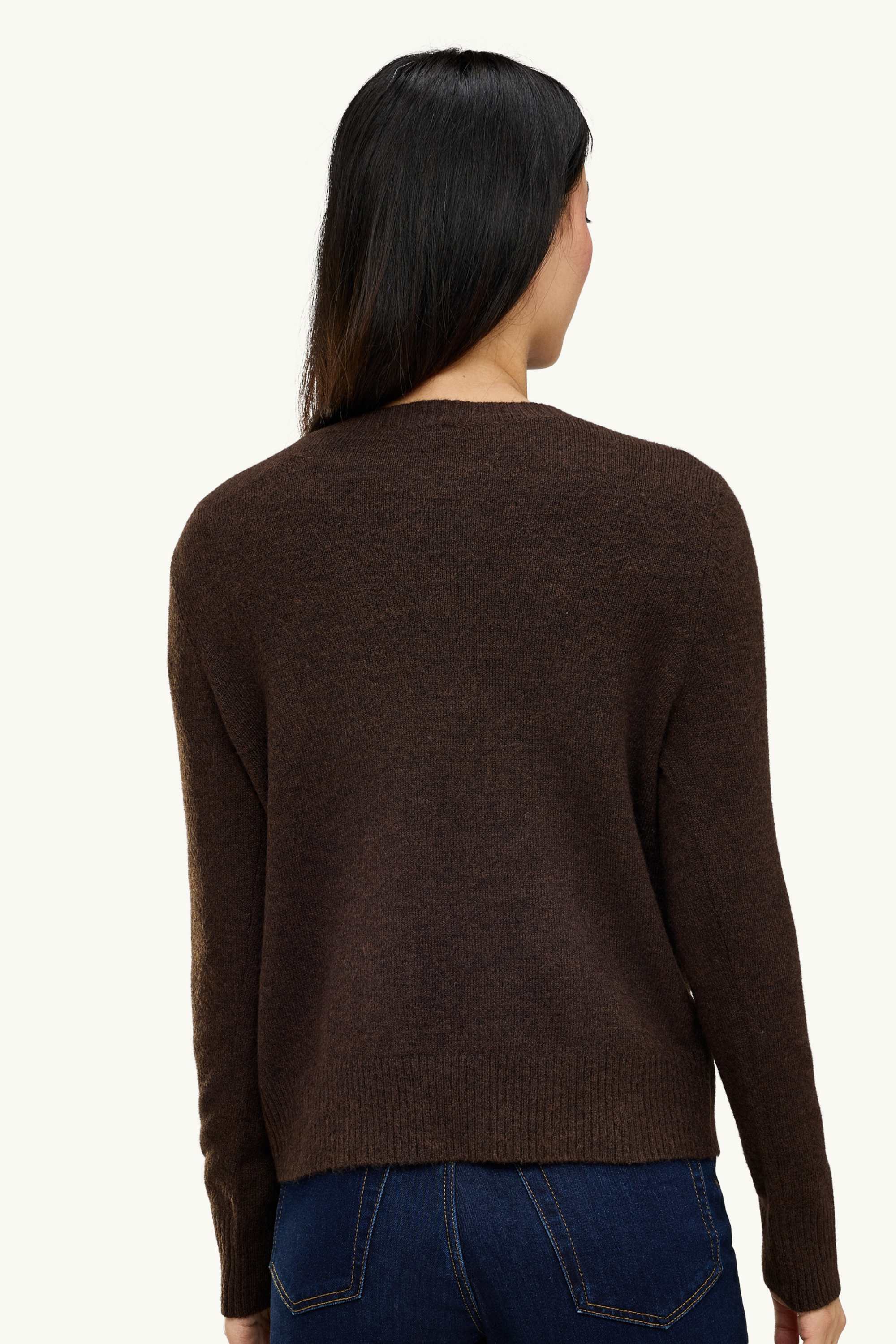 Jumper brown