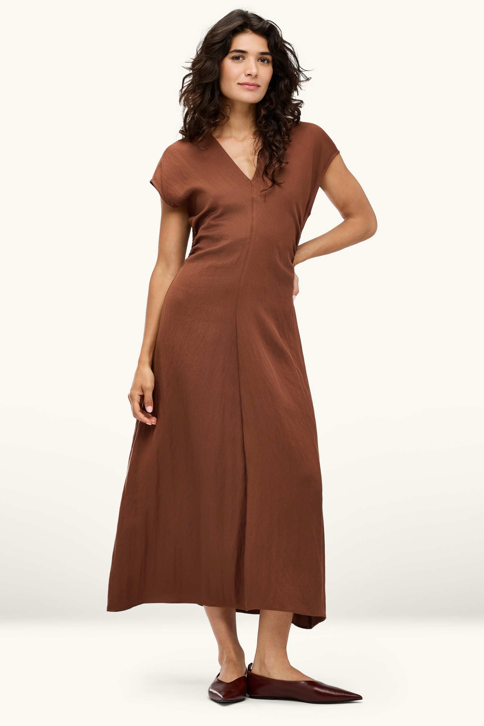 V-neck dress - straight fit rust
