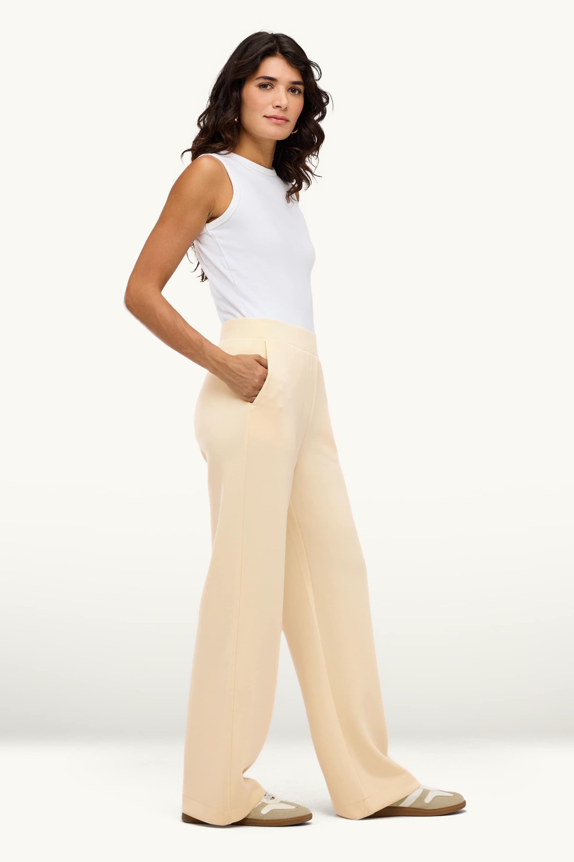 Joggers yellow