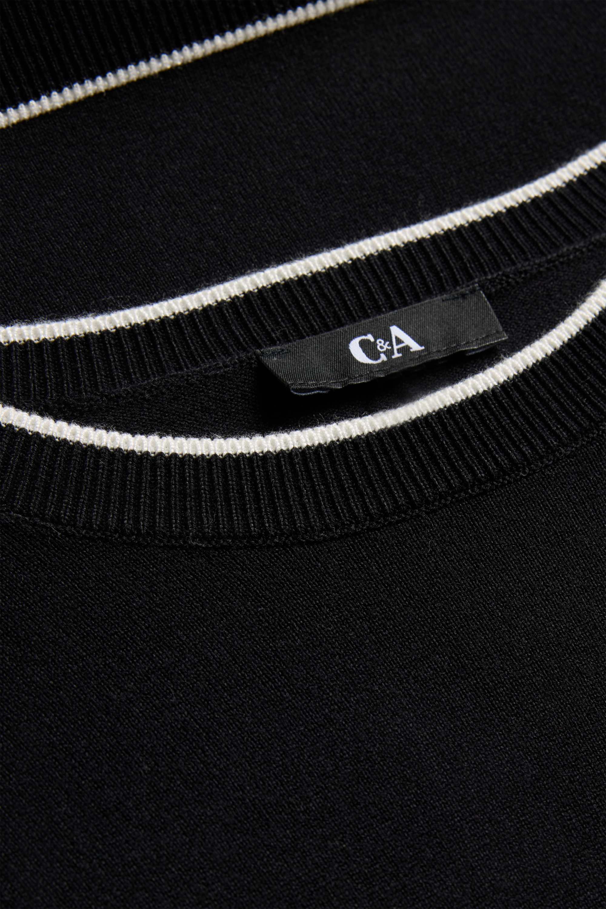 Jumper black