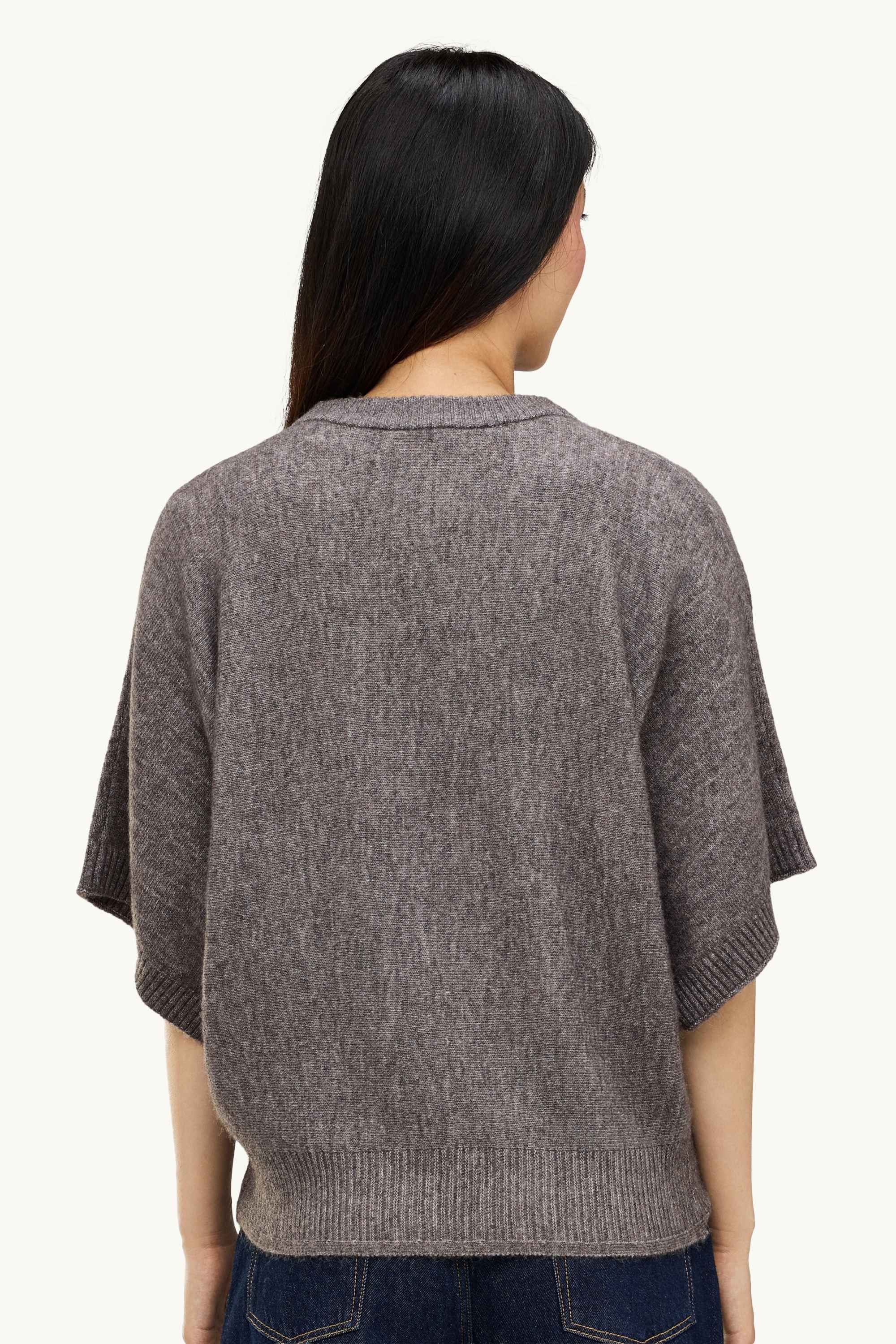 Knitted jumper - short sleeve gray