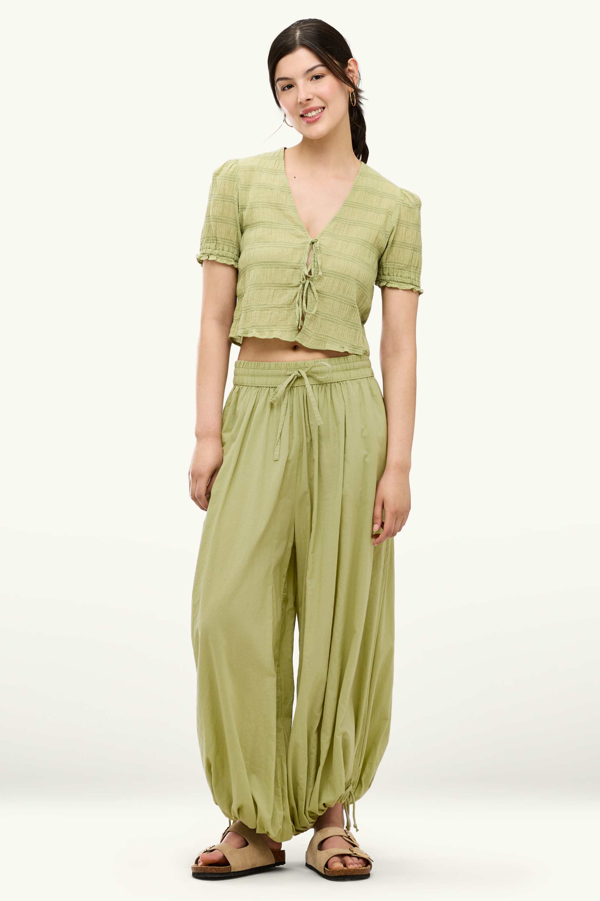 Cropped blouse - smocked light green