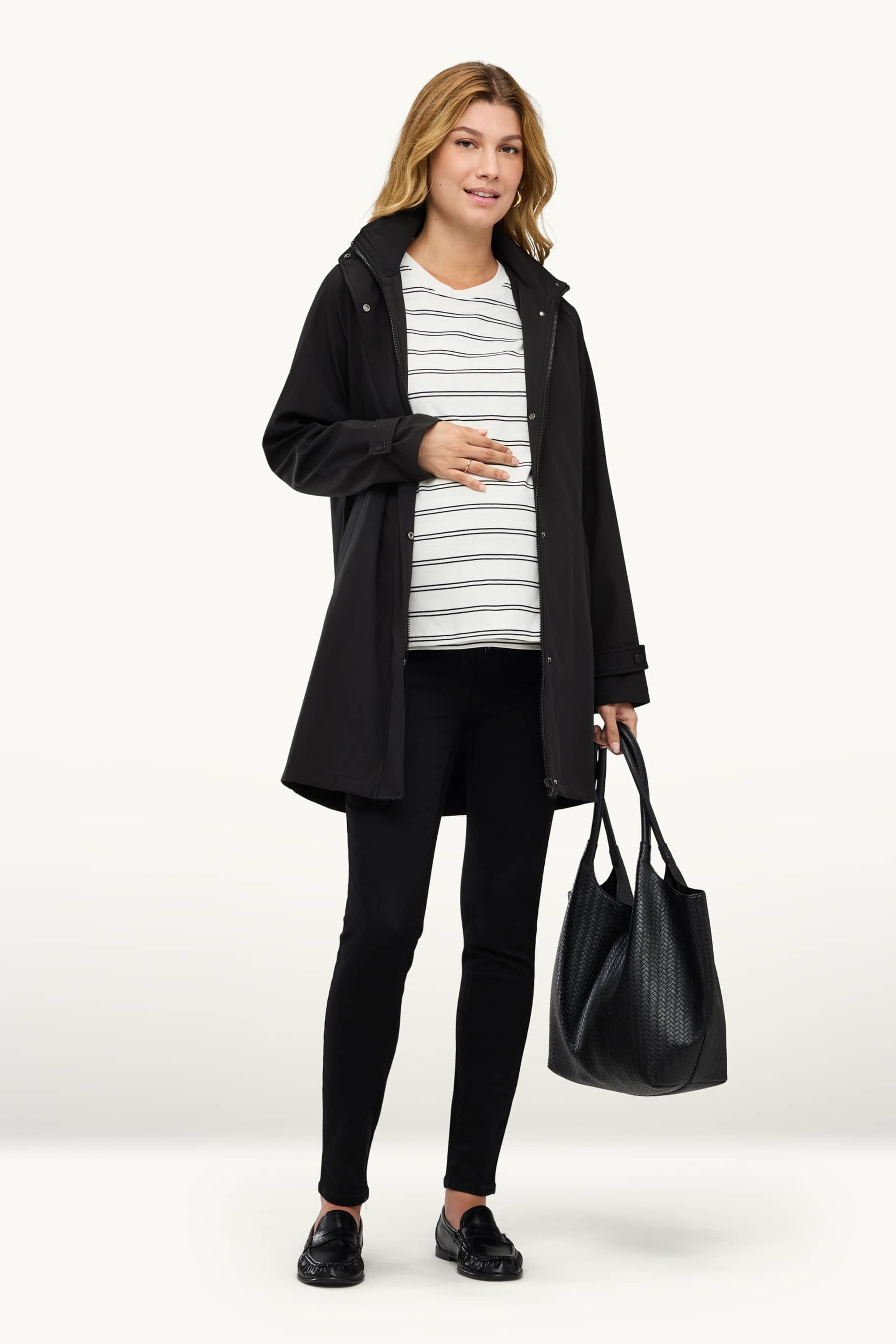 Maternity outdoor jacket with hood and baby pouch black
