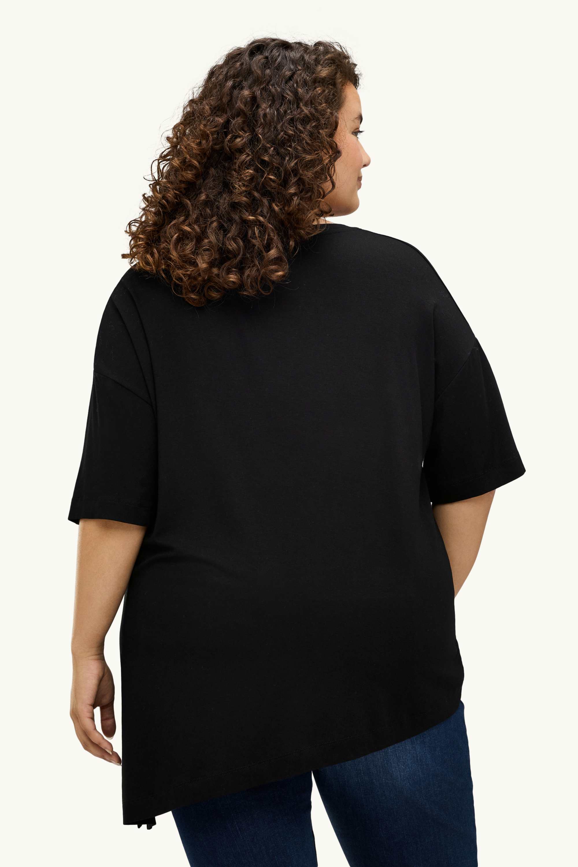 V-neck T-shirt - relaxed fit black