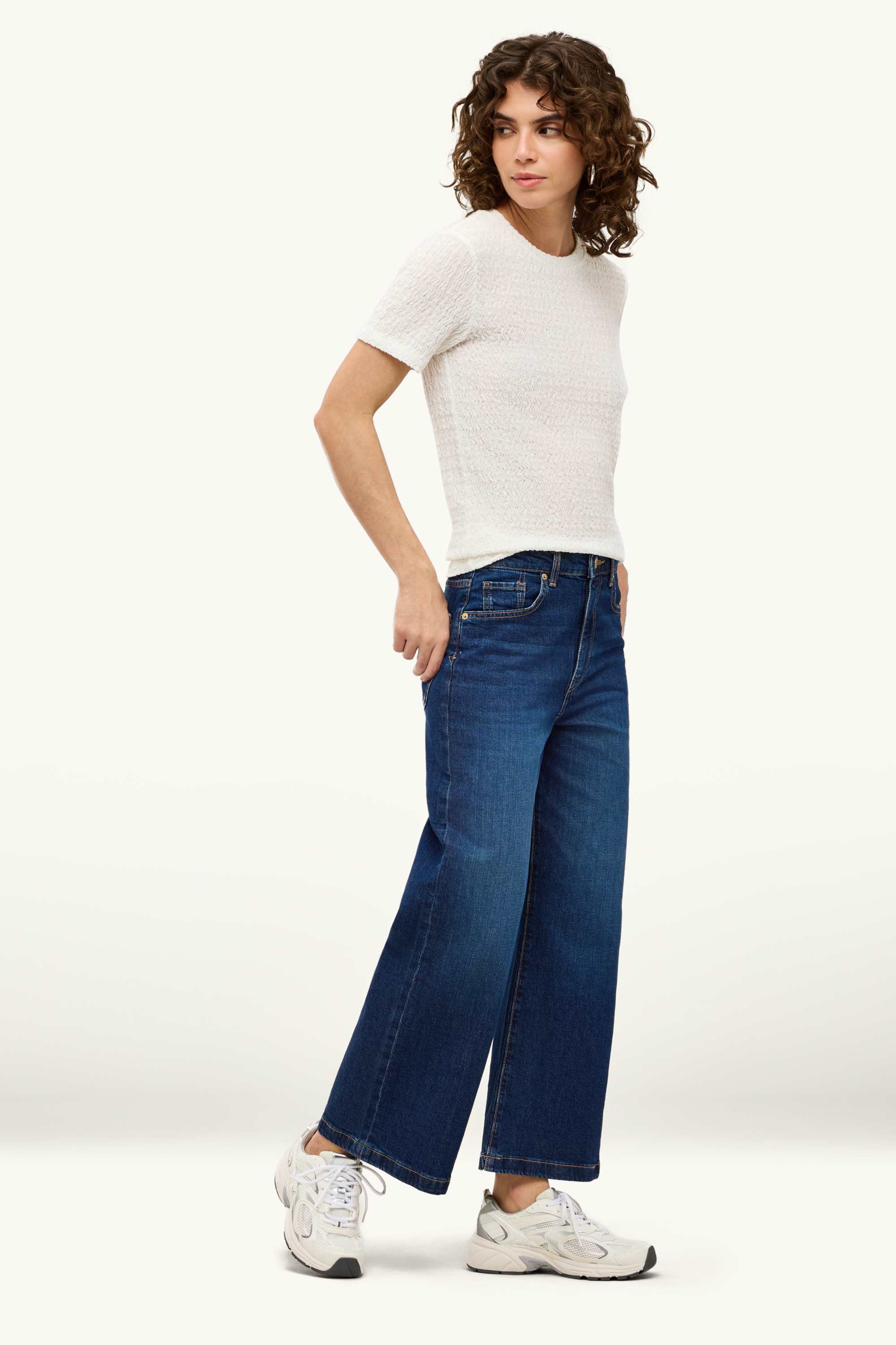 Cropped wide leg jeans - high waist blue denim (2)