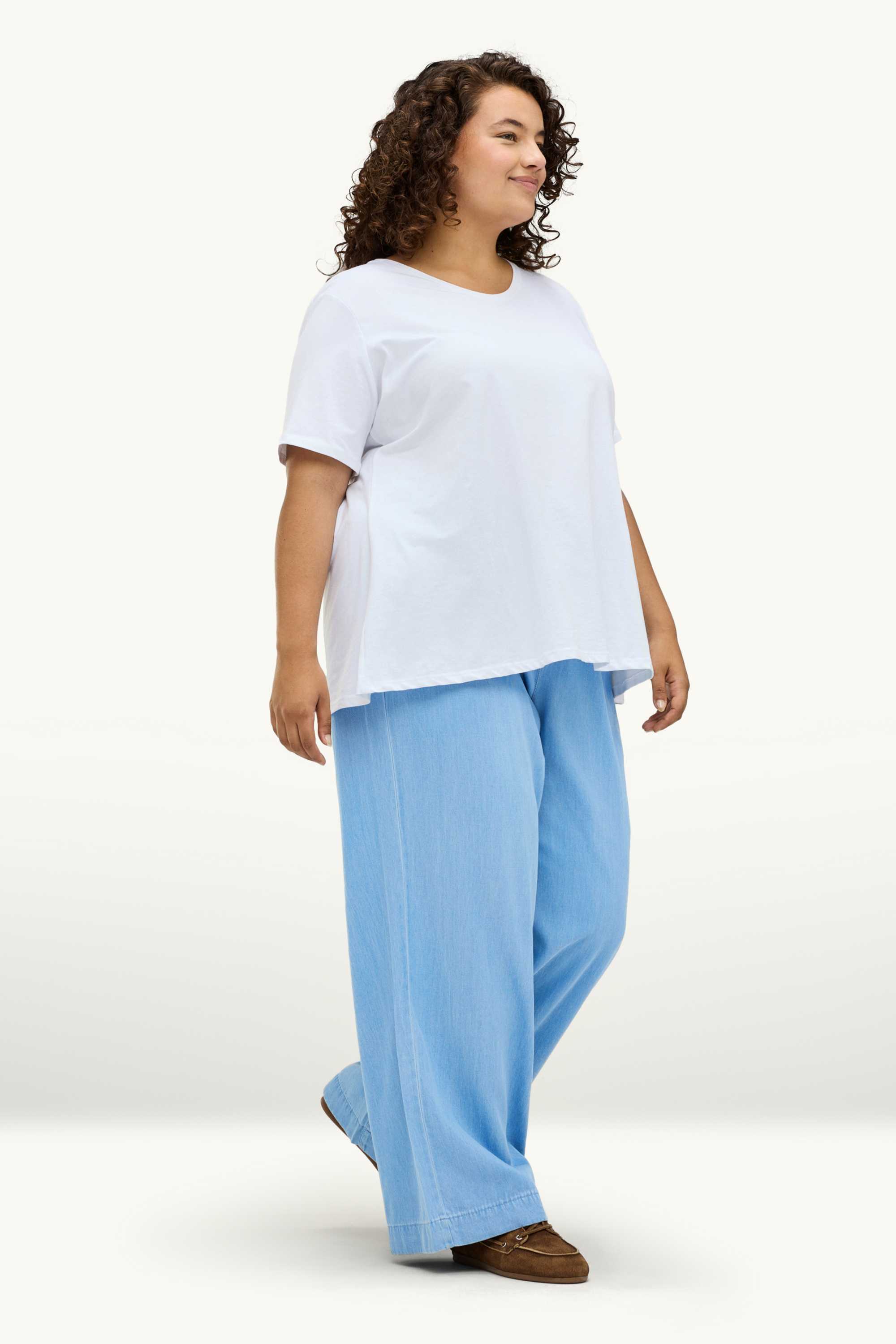 Cloth trousers - high waist - wide leg - denim look light blue
