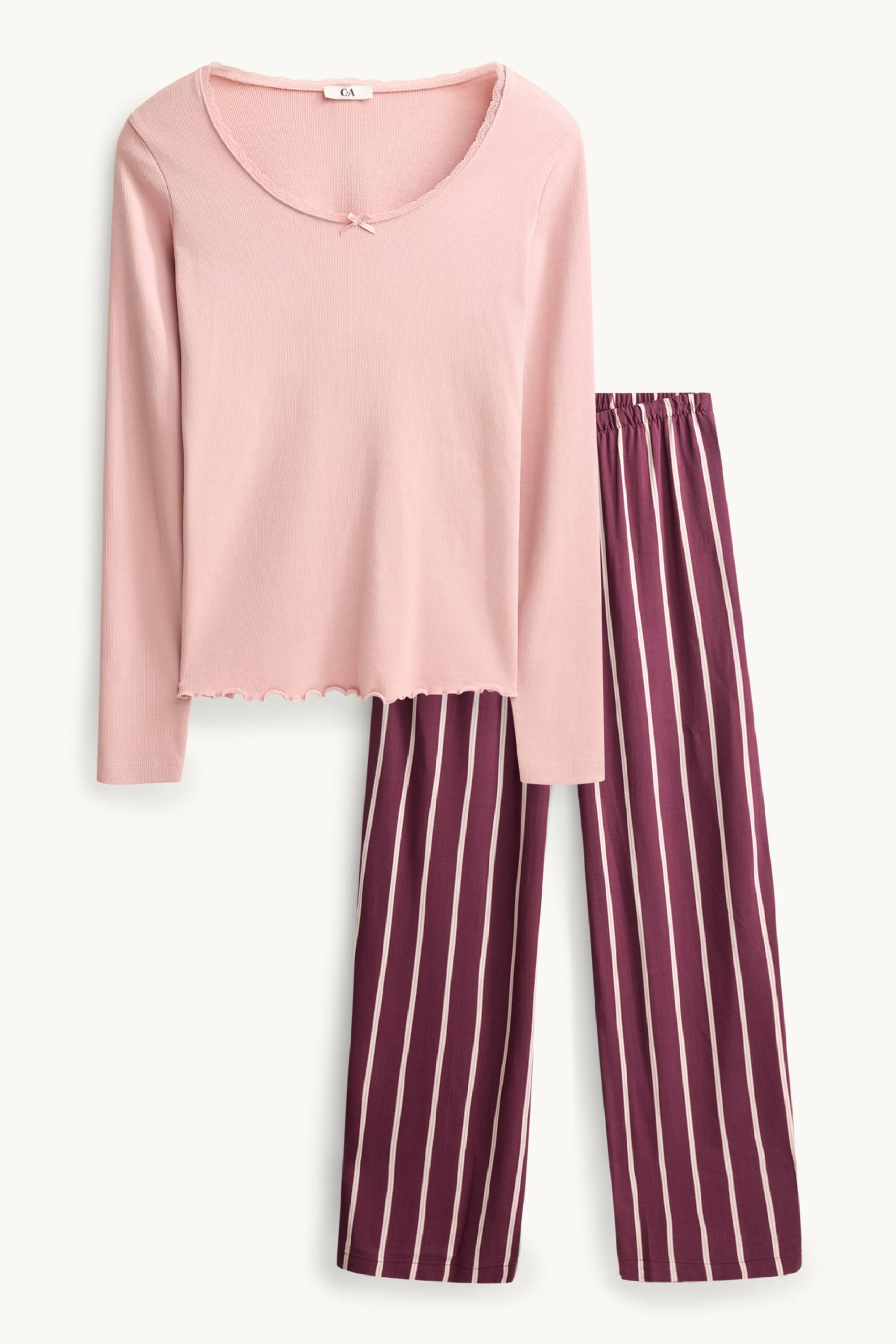 Pyjamas pale pink