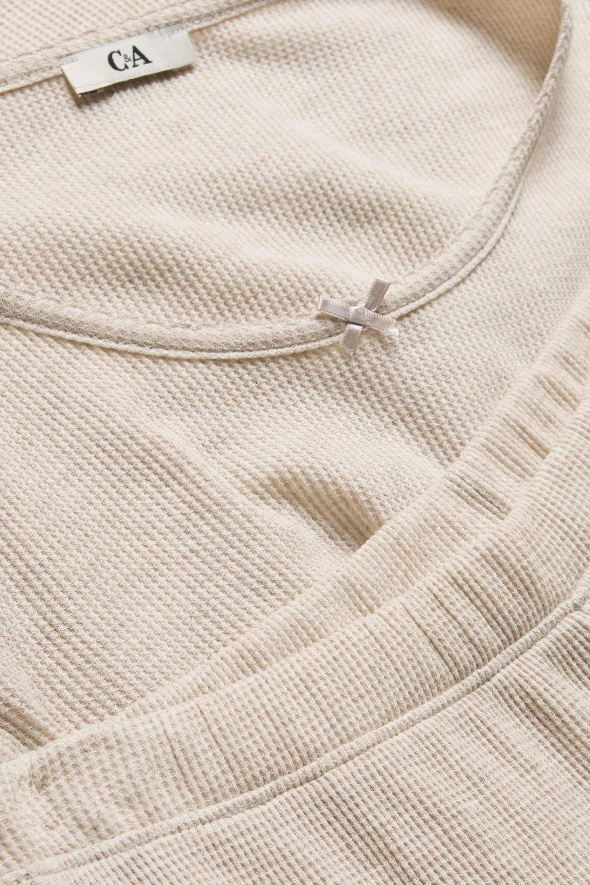 Pyjamas - textured creme