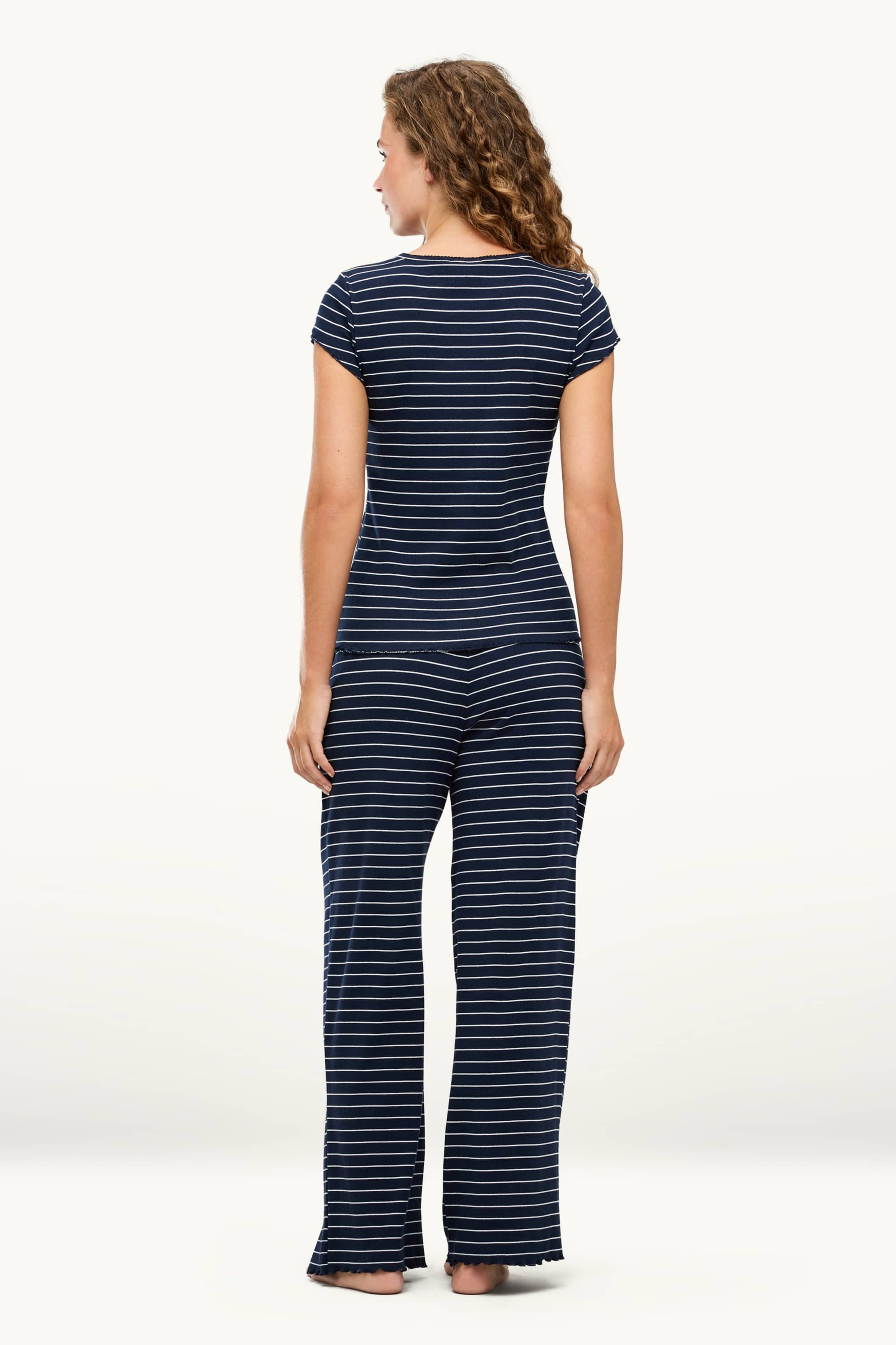 Pyjamas - striped blue / white
