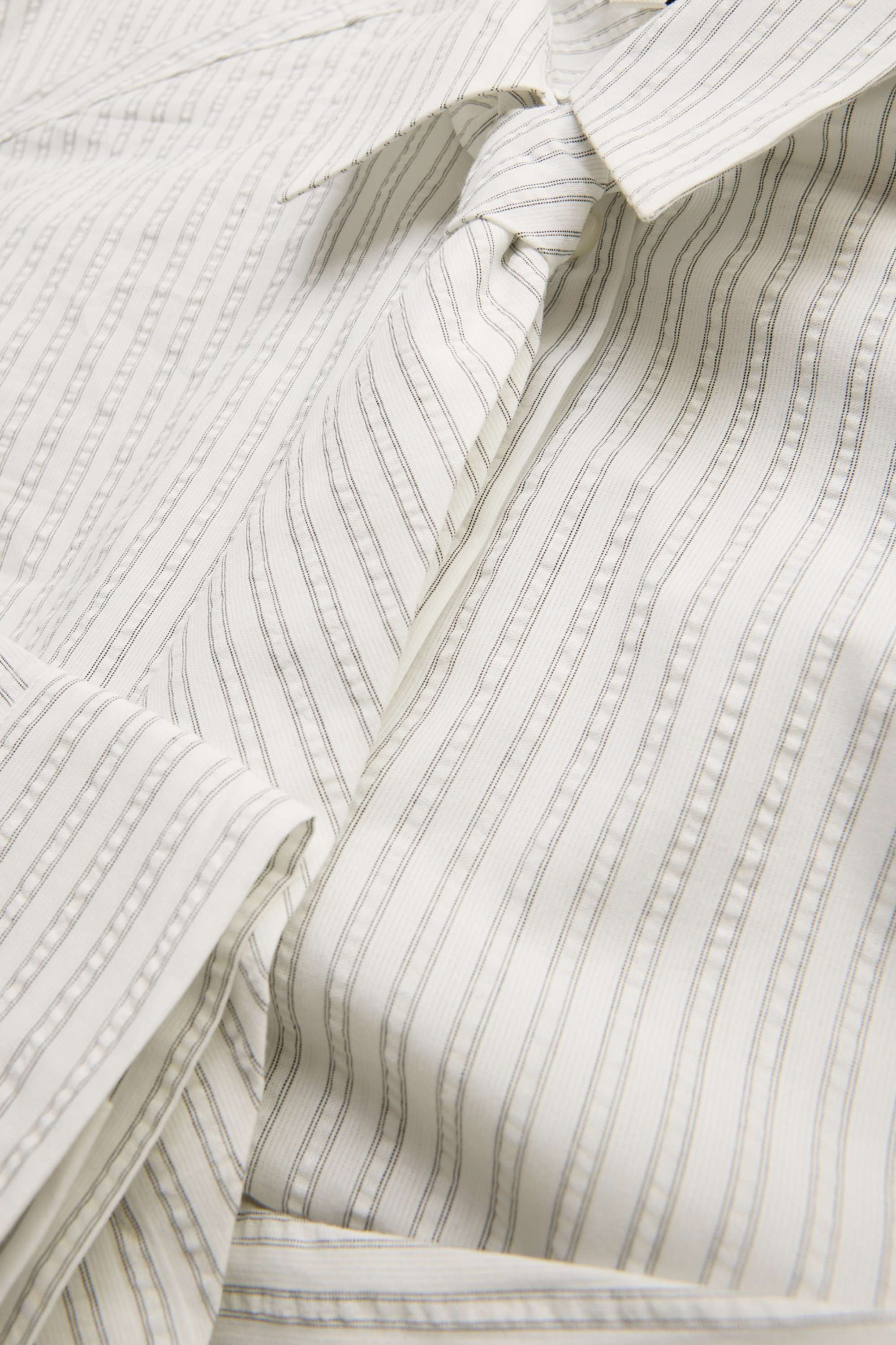 Set - shirt blouse and tie - 2 piece - striped creme