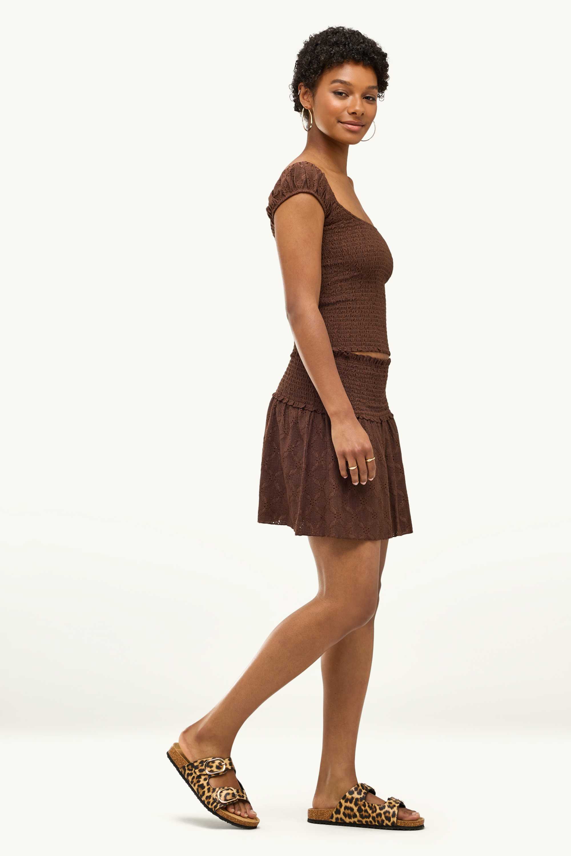 Skirt - broderie anglaise dark brown