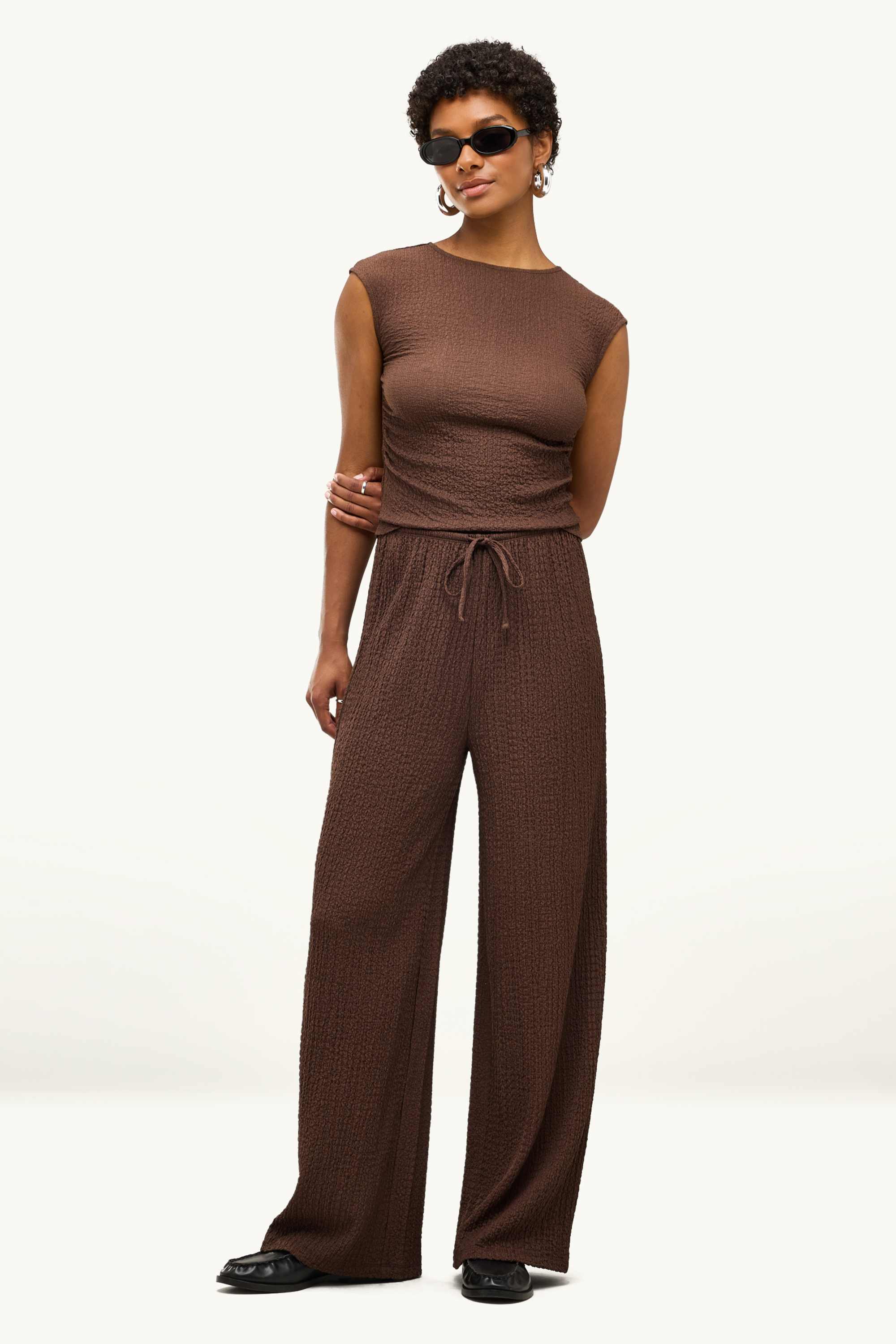 Top - textured dark brown