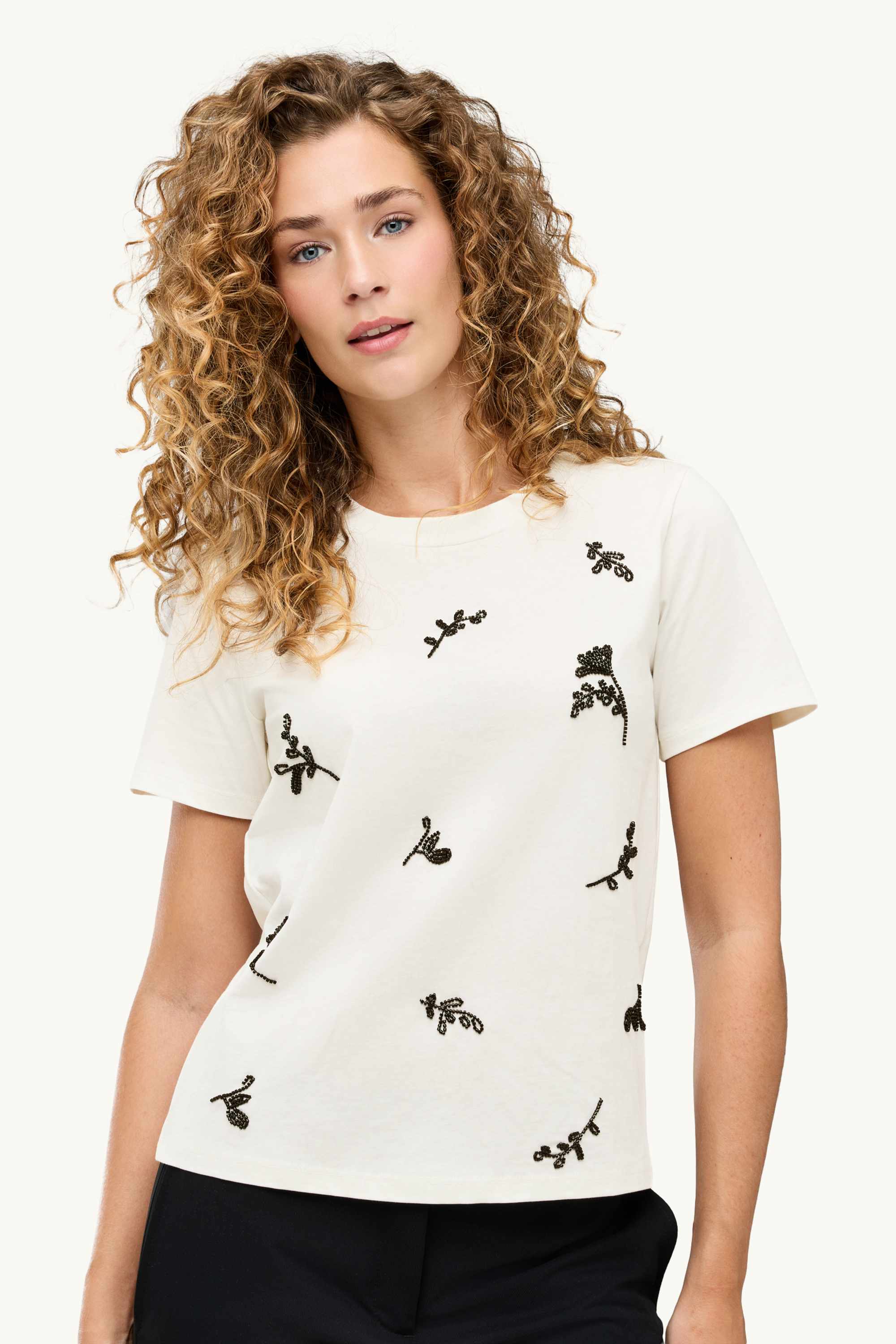 T-shirt with beads - regular fit white / black