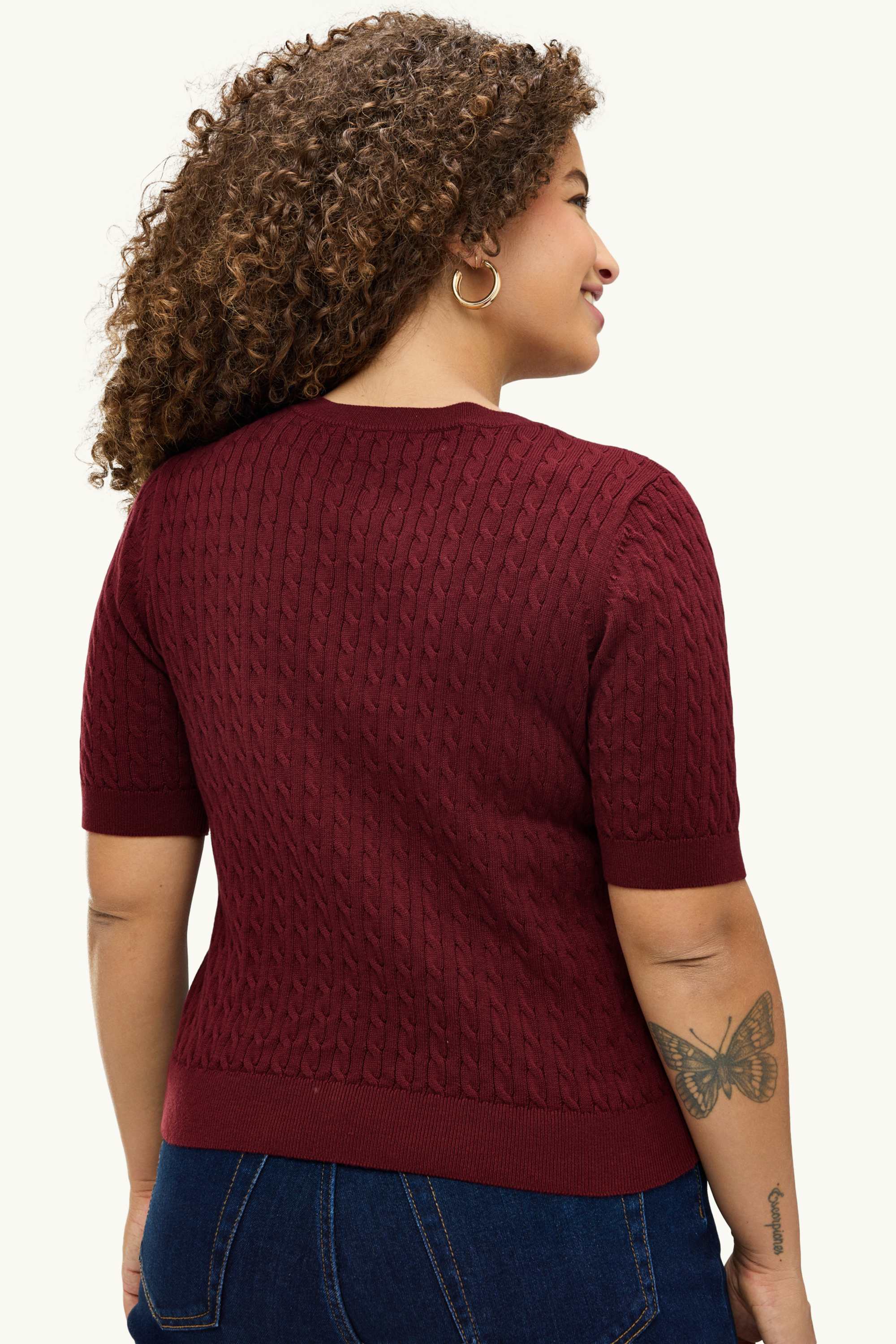 Knitted jumper - short sleeve - cable knit pattern bordeaux