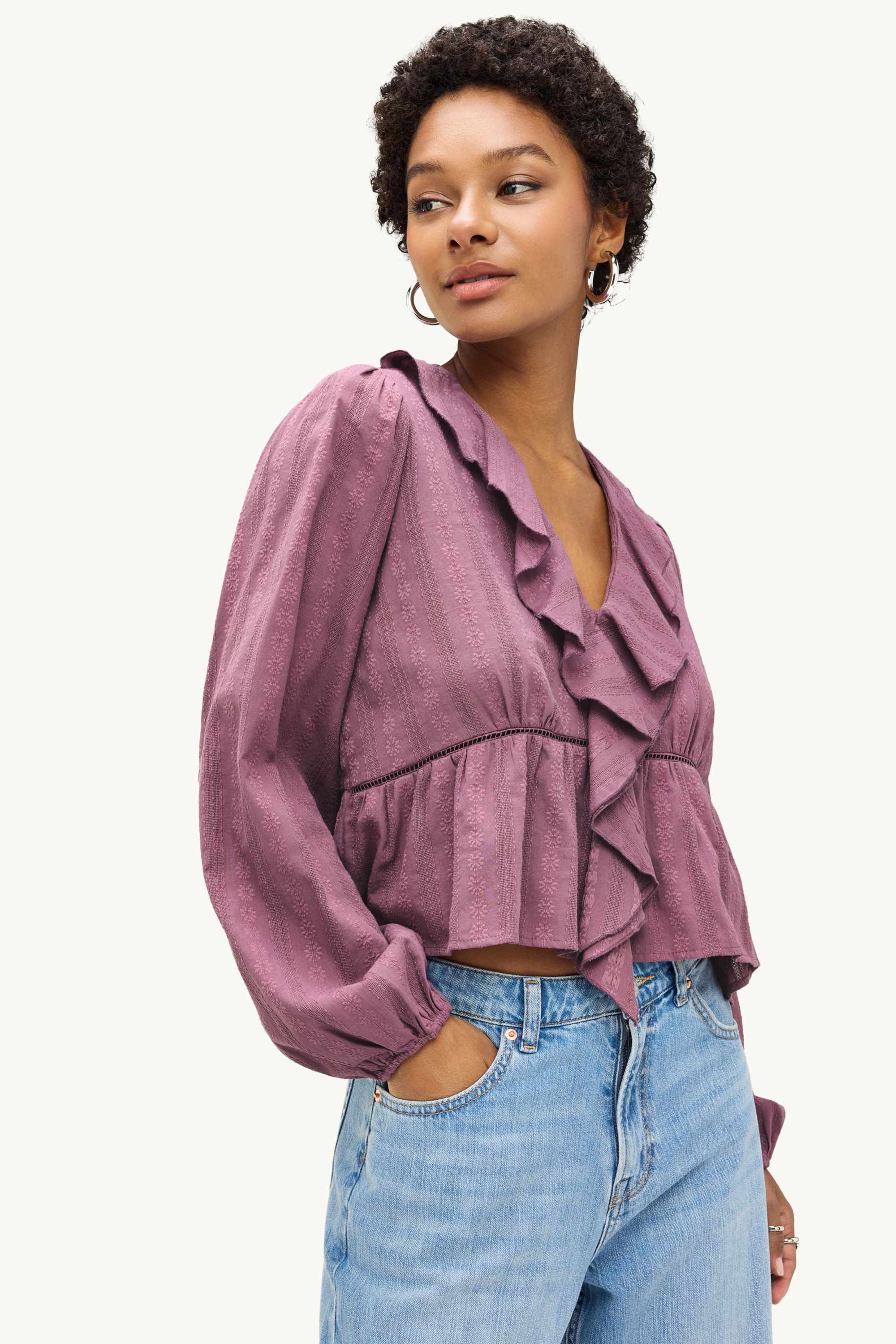 V-neck blouse lilac