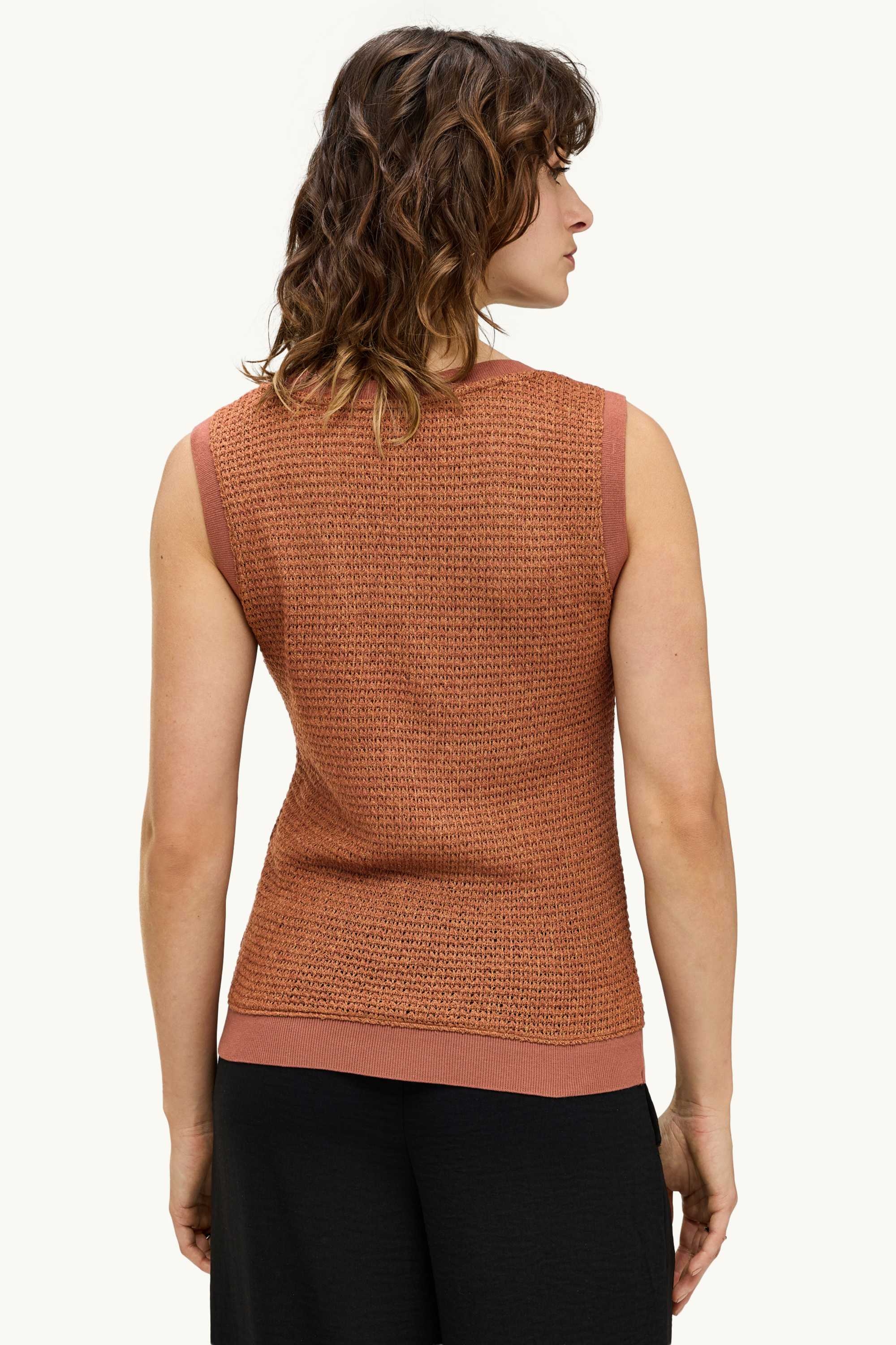 Knitted top brown