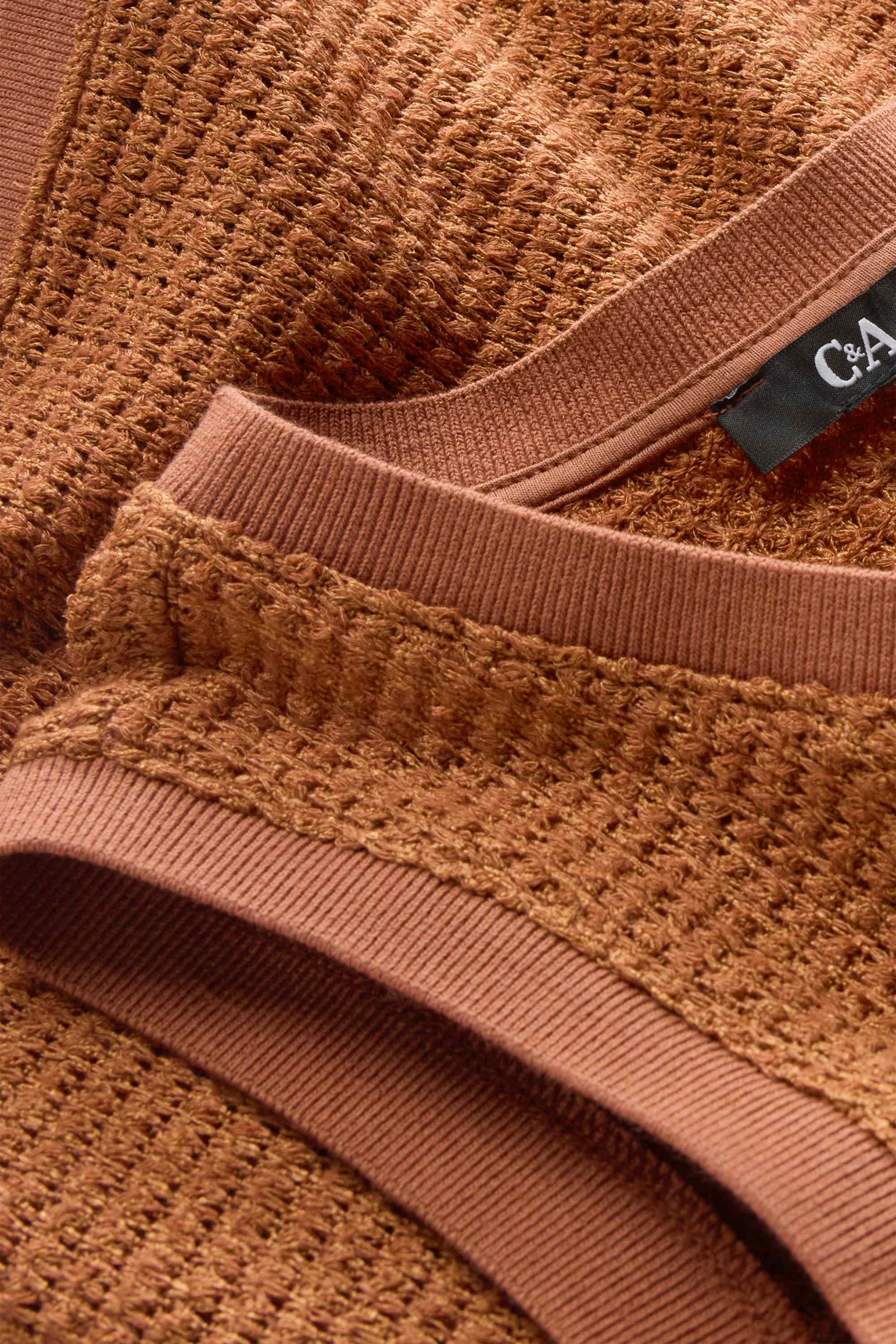 Knitted top brown
